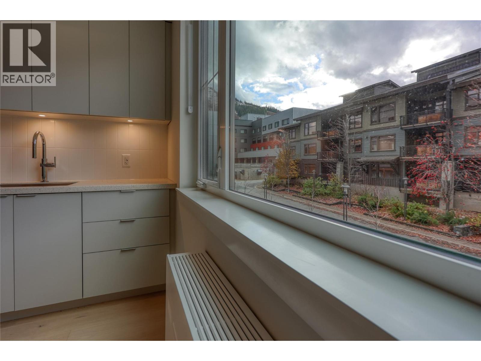 4280 Red Mountain Road Unit# 213, Rossland, British Columbia  V0G 1Y0 - Photo 4 - 10395154