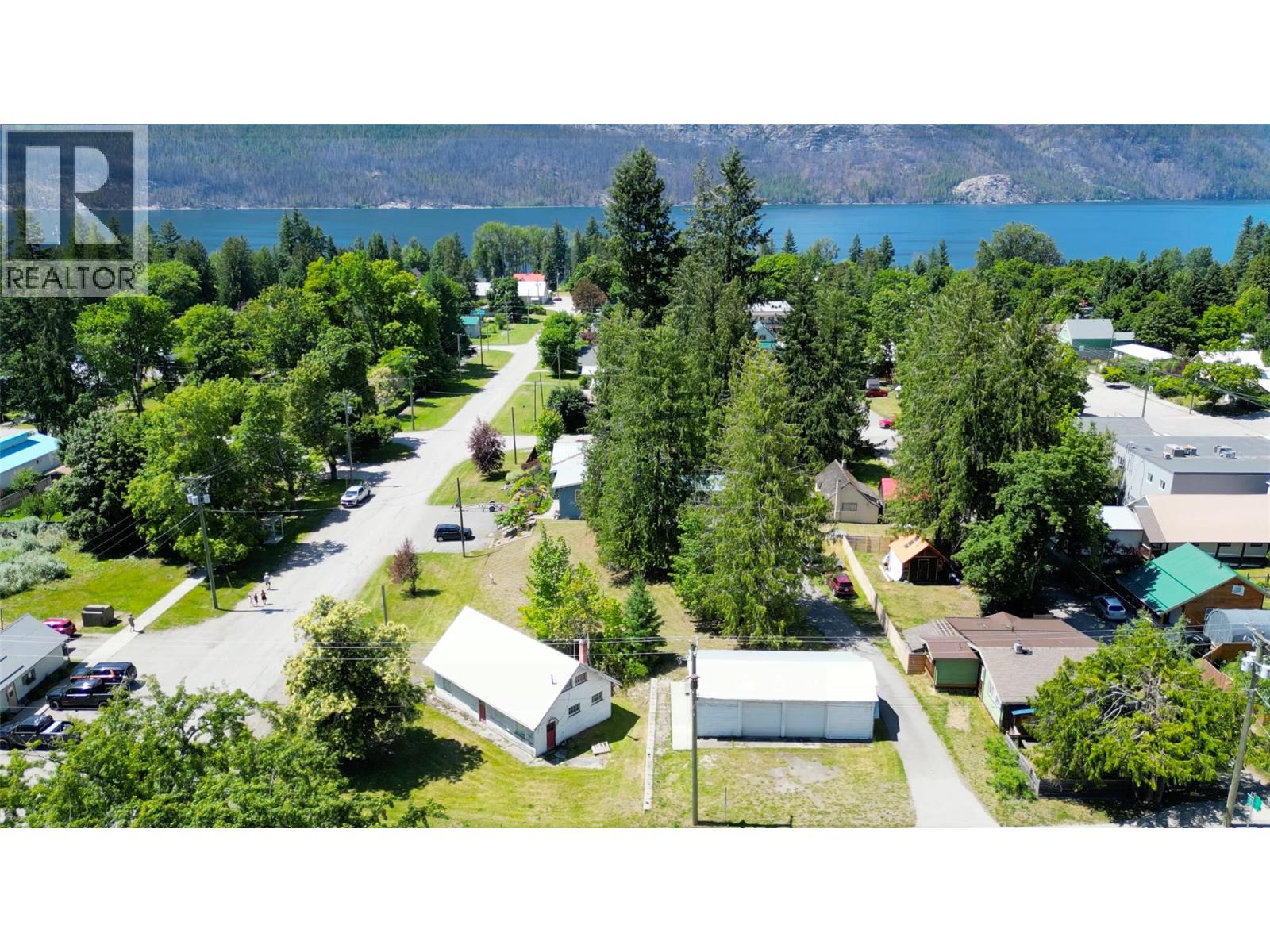 422 Slocan Avenue, New Denver, British Columbia  V0G 1S0 - Photo 3 - 10394904