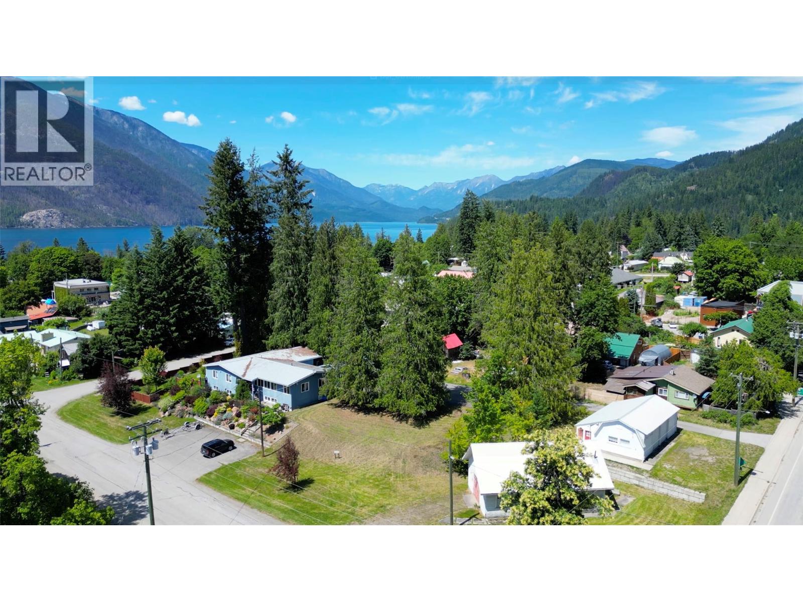 422 Slocan Avenue, New Denver, British Columbia  V0G 1S0 - Photo 4 - 10394904