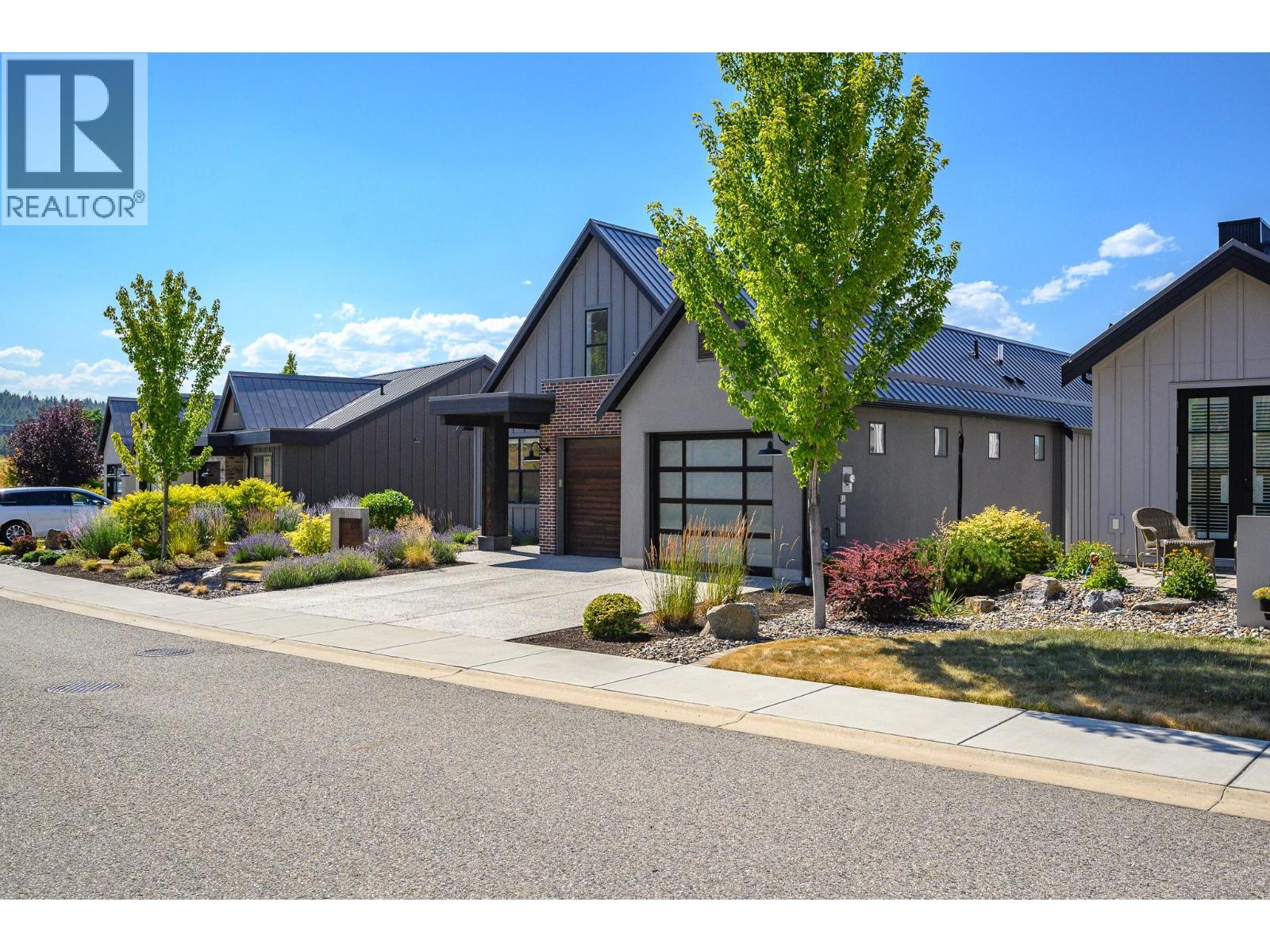 225 Dominion Way, Vernon, British Columbia  V1H 2M1 - Photo 2 - 10394530