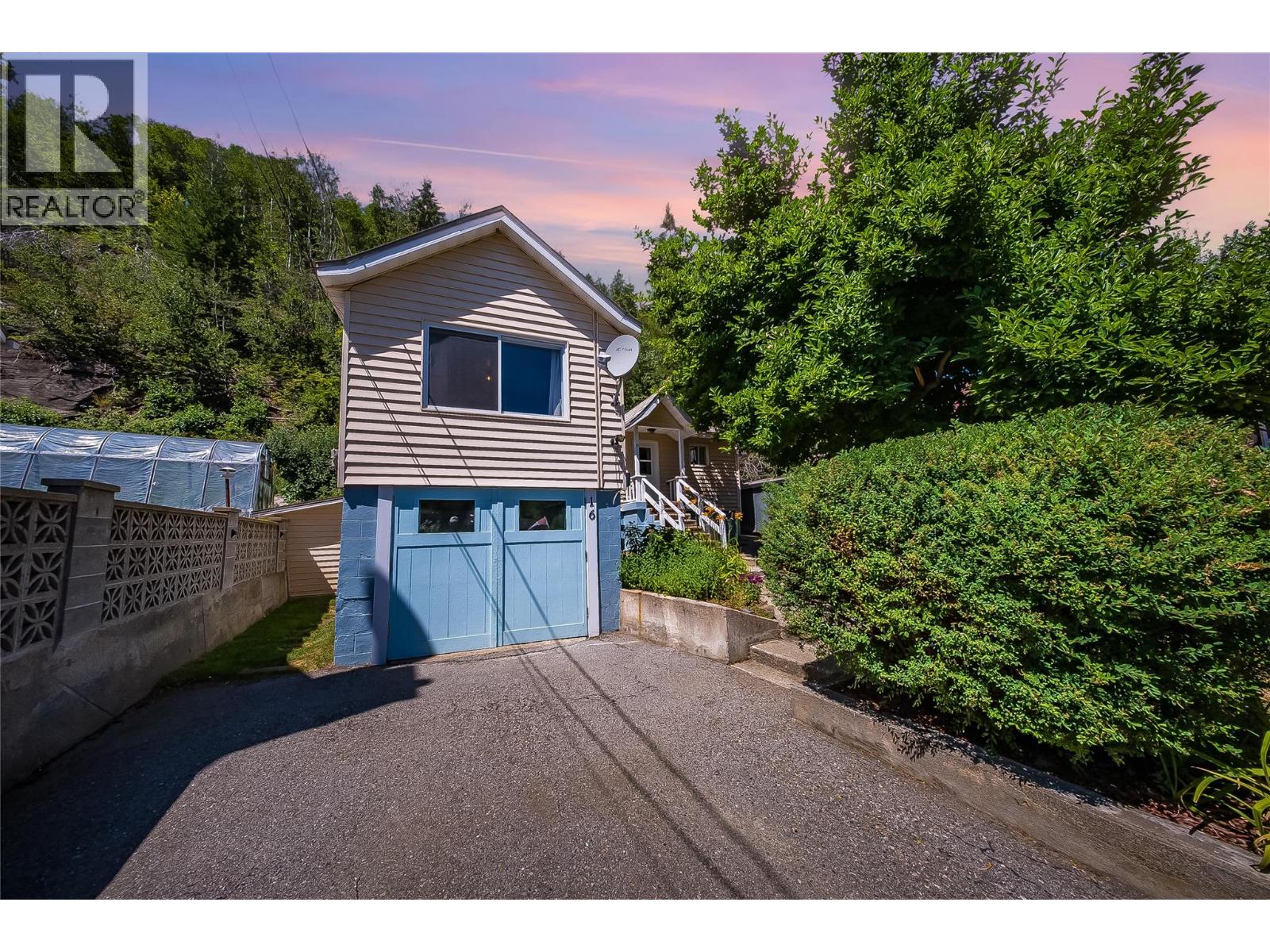 16 Hanna Drive, Trail, British Columbia  V1R 4V6 - Photo 1 - 10394906