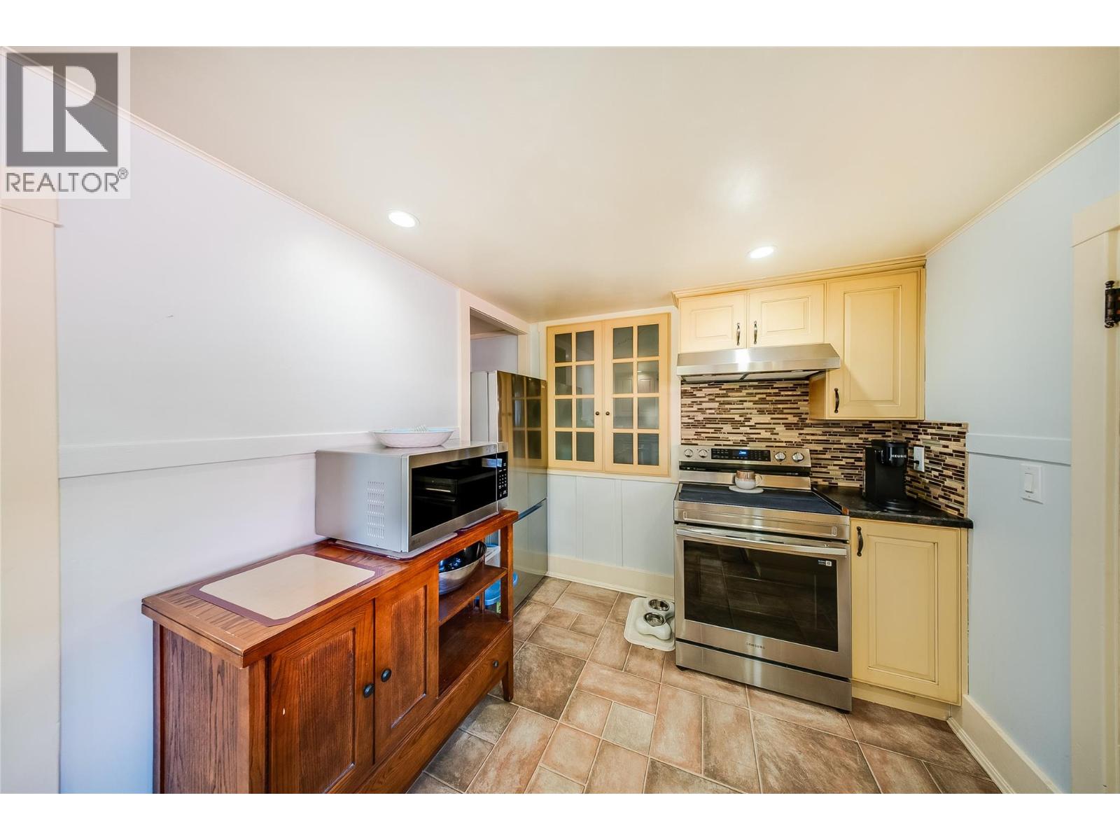 16 Hanna Drive, Trail, British Columbia  V1R 4V6 - Photo 13 - 10394906