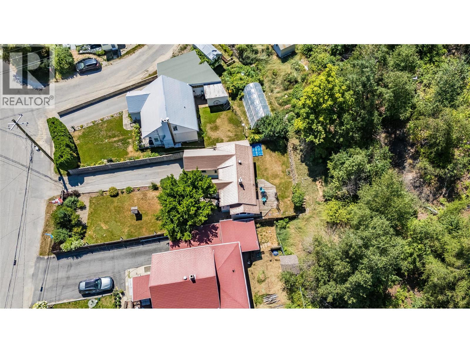 16 Hanna Drive, Trail, British Columbia  V1R 4V6 - Photo 38 - 10394906