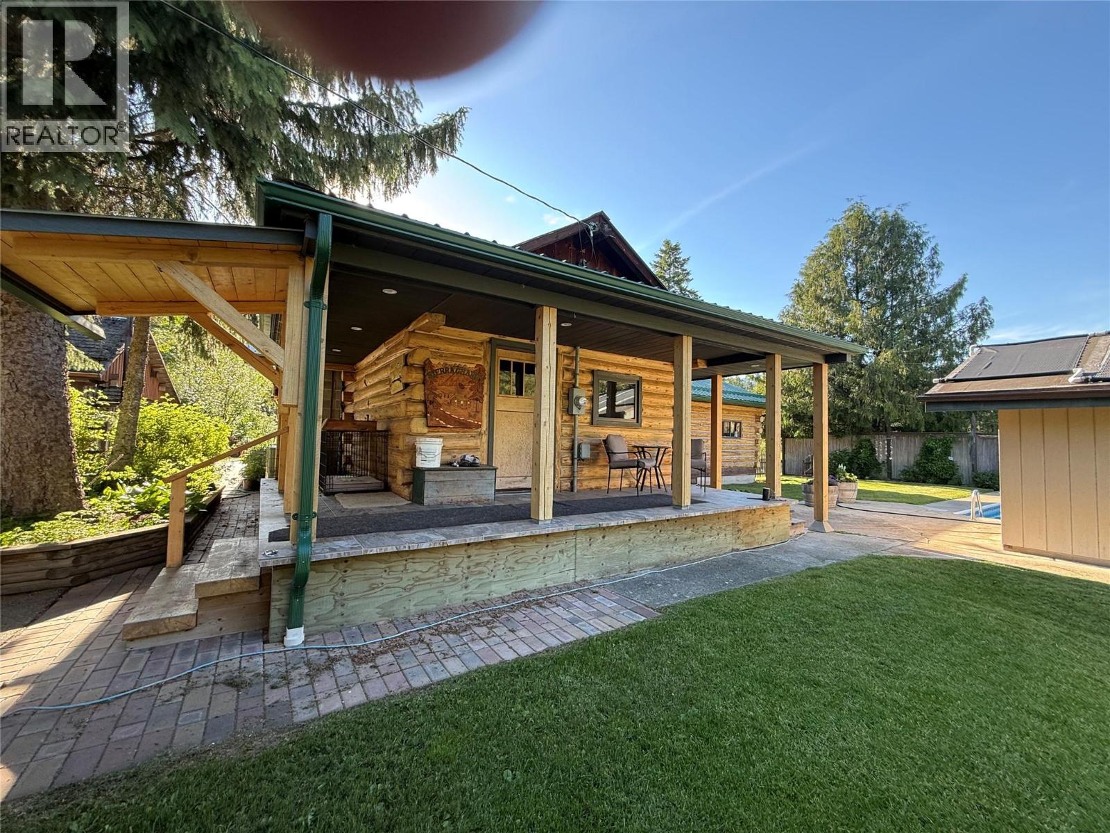 9655 Granby Road, Grand Forks, British Columbia  V0H 1H1 - Photo 5 - 10394457