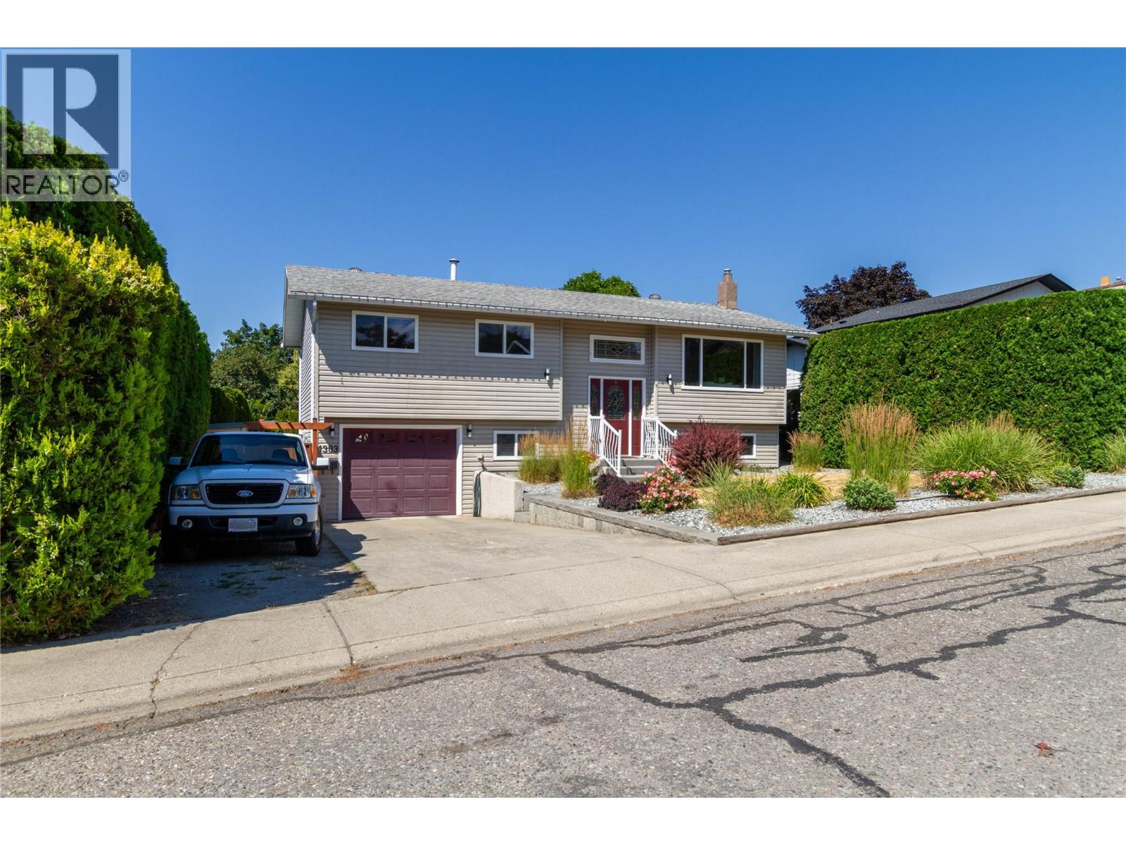 1303 41 Avenue, Vernon, British Columbia  V1T 8A6 - Photo 6 - 10394925