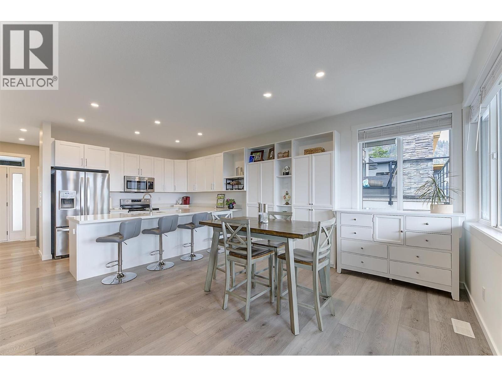 2484 Tallus Heights Lane, West Kelowna, British Columbia  V4T 3M2 - Photo 4 - 10394841