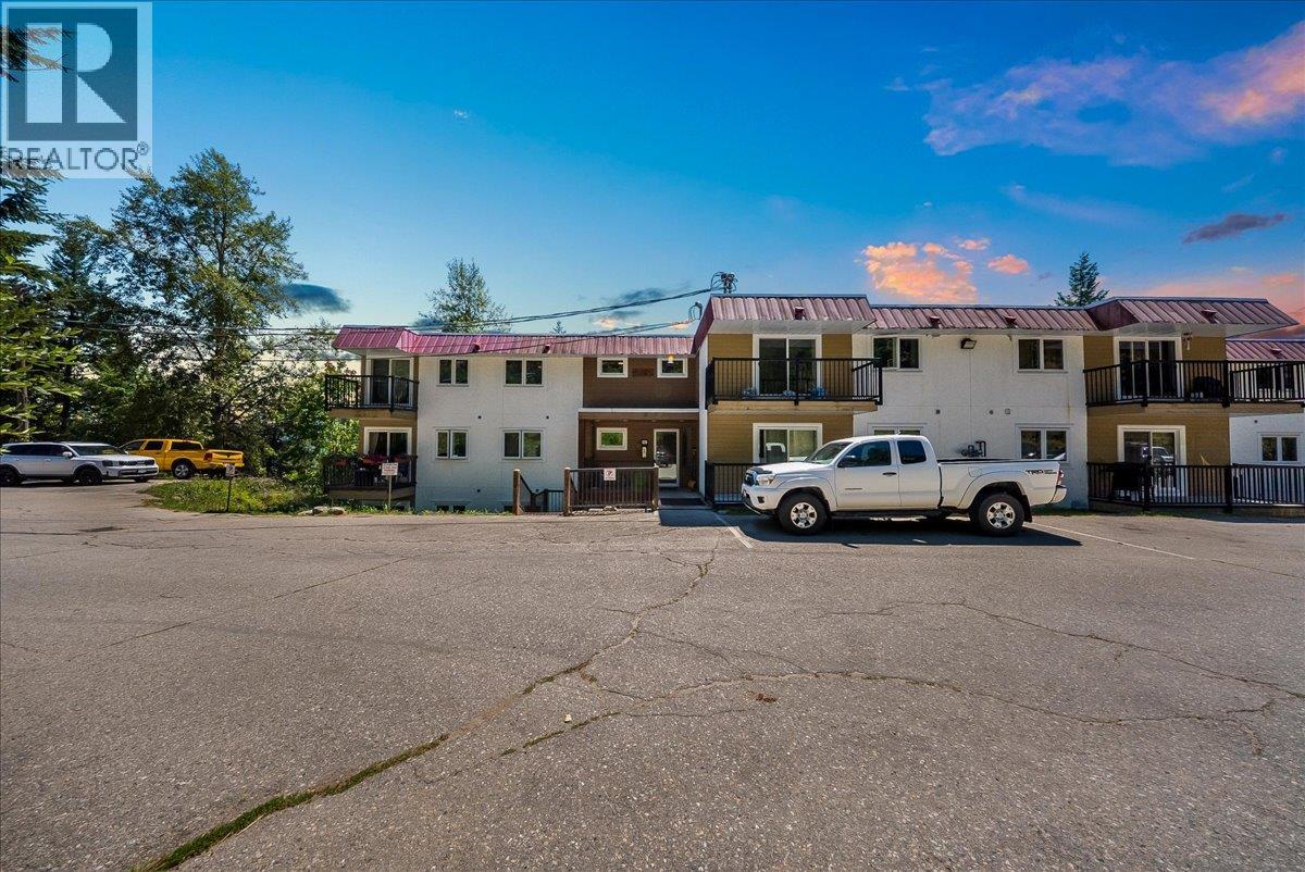 1510 Nickleplate Road Unit# 202, Rossland, British Columbia  V0G 1Y0 - Photo 1 - 10395163