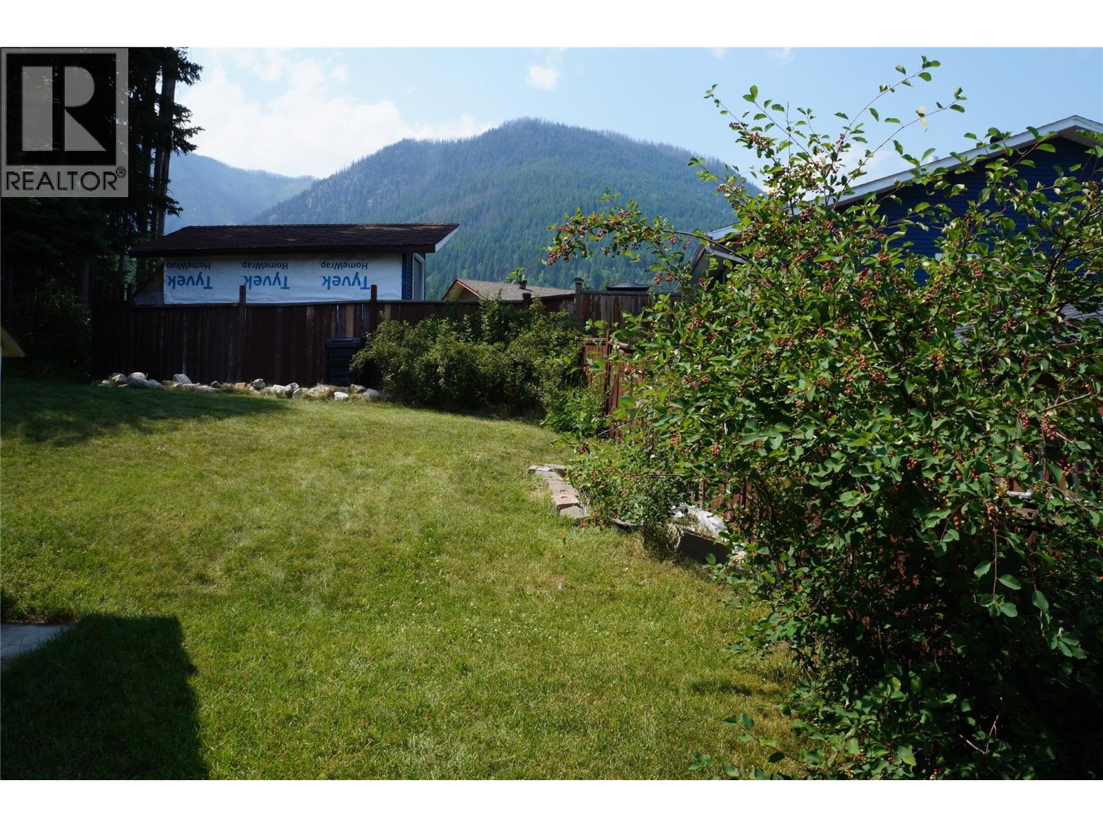 1243 Pinyon Road, Sparwood, British Columbia  V0B 2G2 - Photo 22 - 10395087
