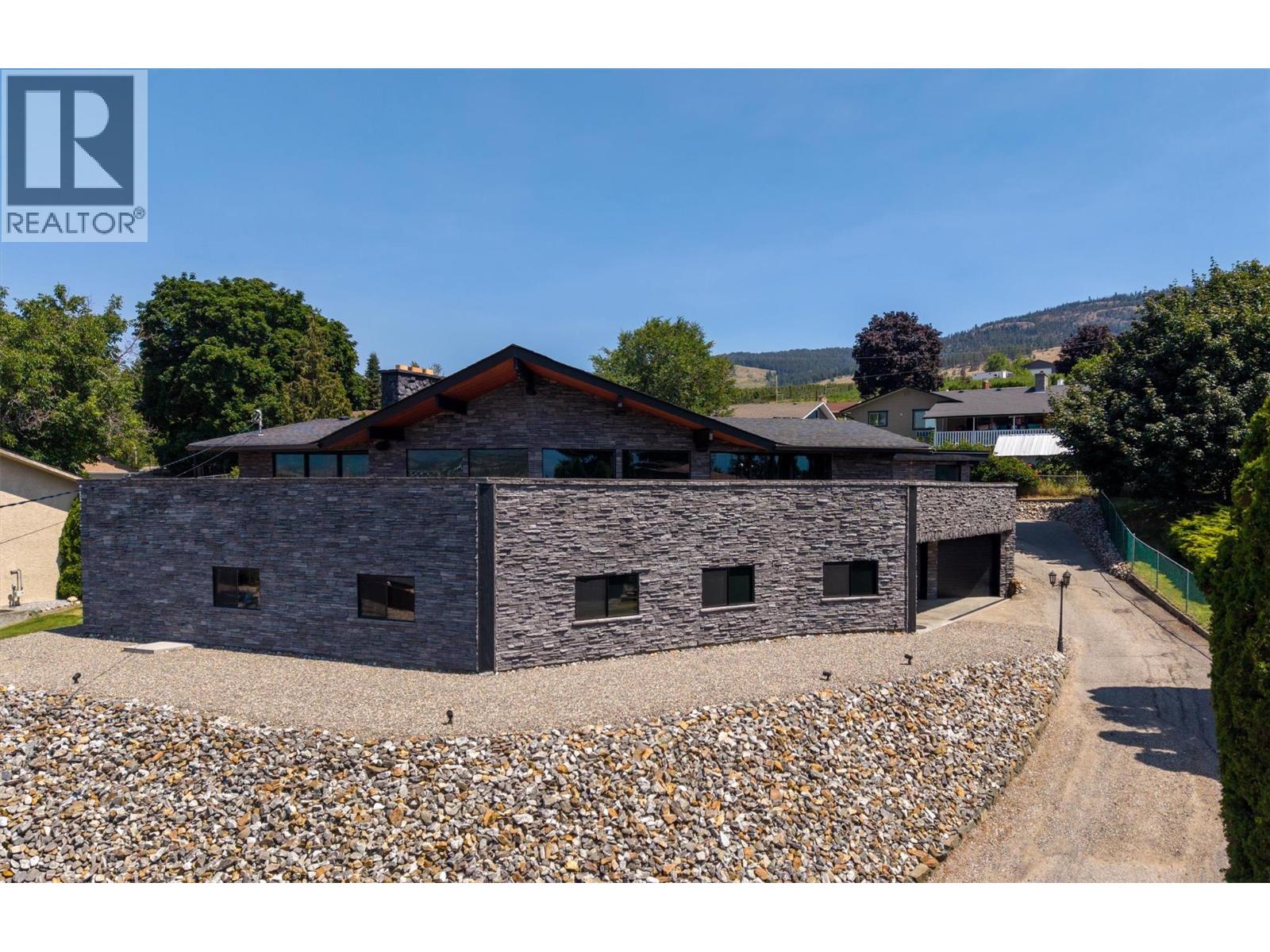 1165 Gibson Road, Kelowna, British Columbia  V1P 1B7 - Photo 1 - 10394832
