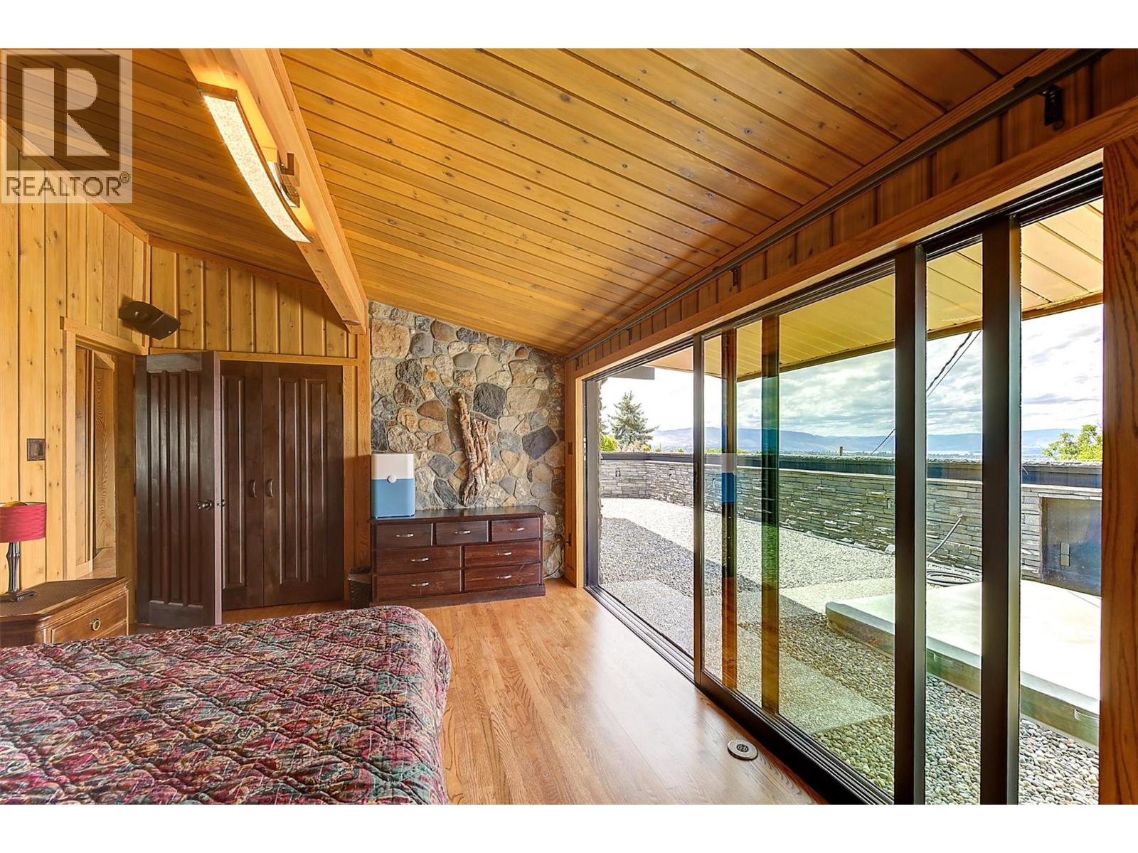 1165 Gibson Road, Kelowna, British Columbia  V1P 1B7 - Photo 12 - 10394832