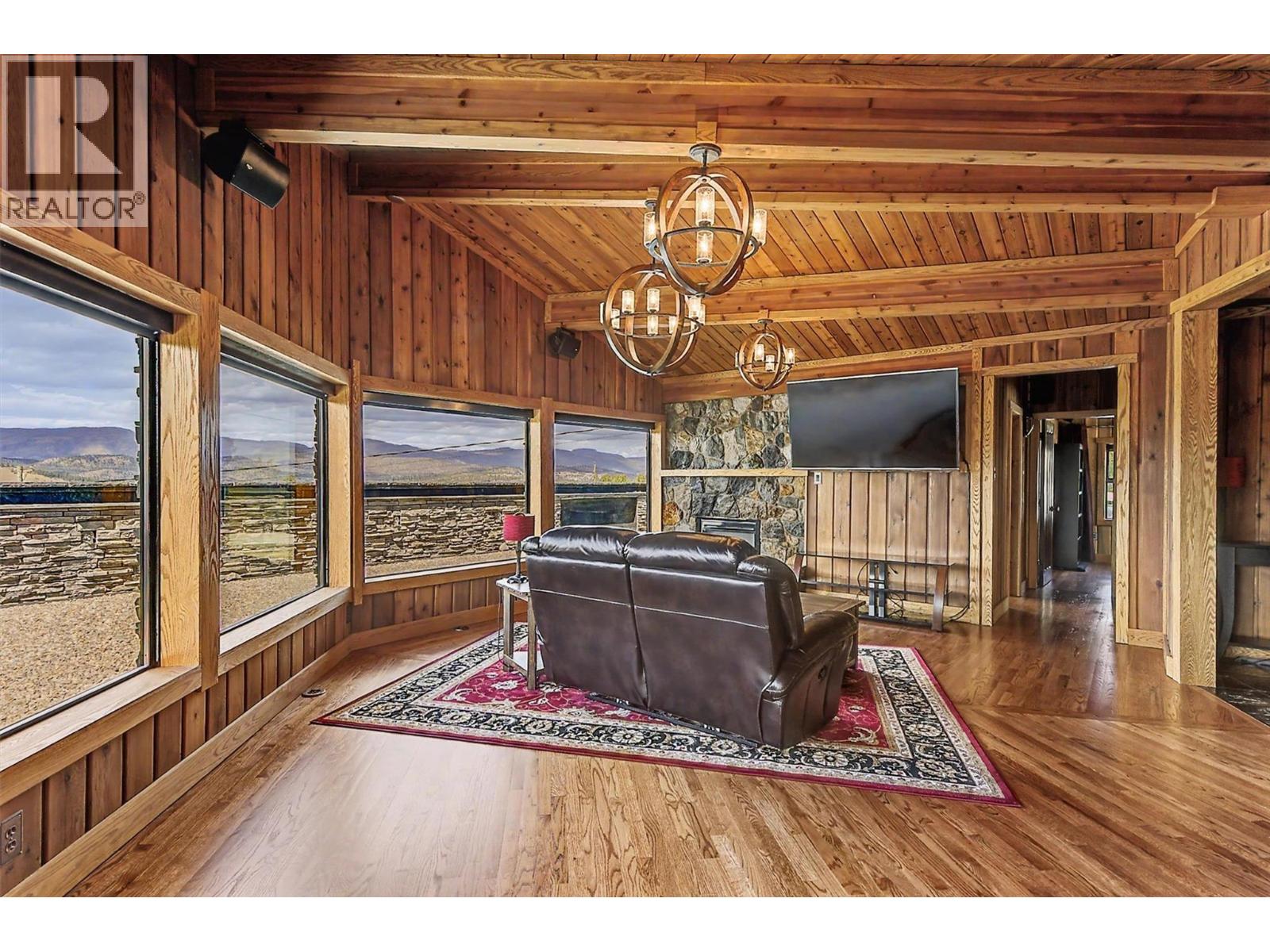 1165 Gibson Road, Kelowna, British Columbia  V1P 1B7 - Photo 8 - 10394832