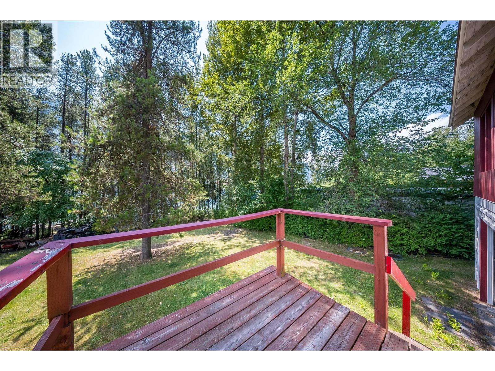 3824 Broadwater Road, Castlegar, British Columbia  V0G 1X0 - Photo 11 - 10394932