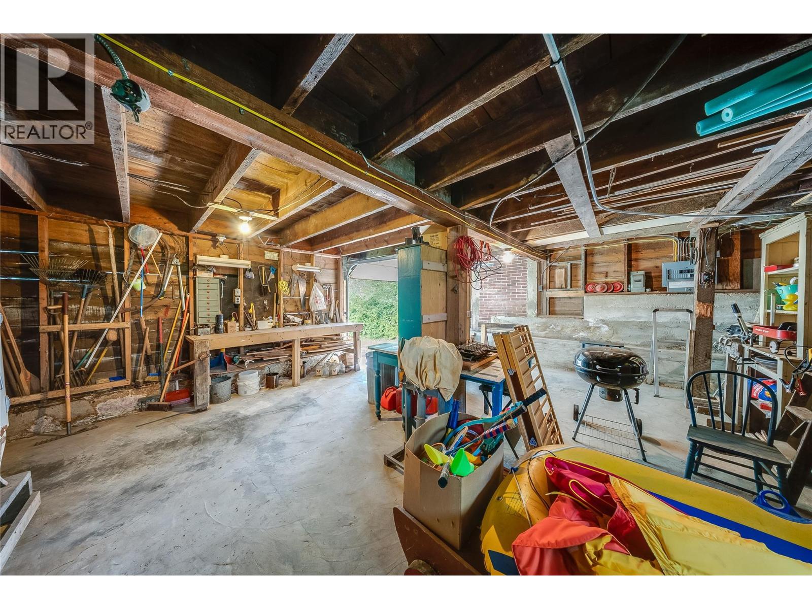 3824 Broadwater Road, Castlegar, British Columbia  V0G 1X0 - Photo 28 - 10394932