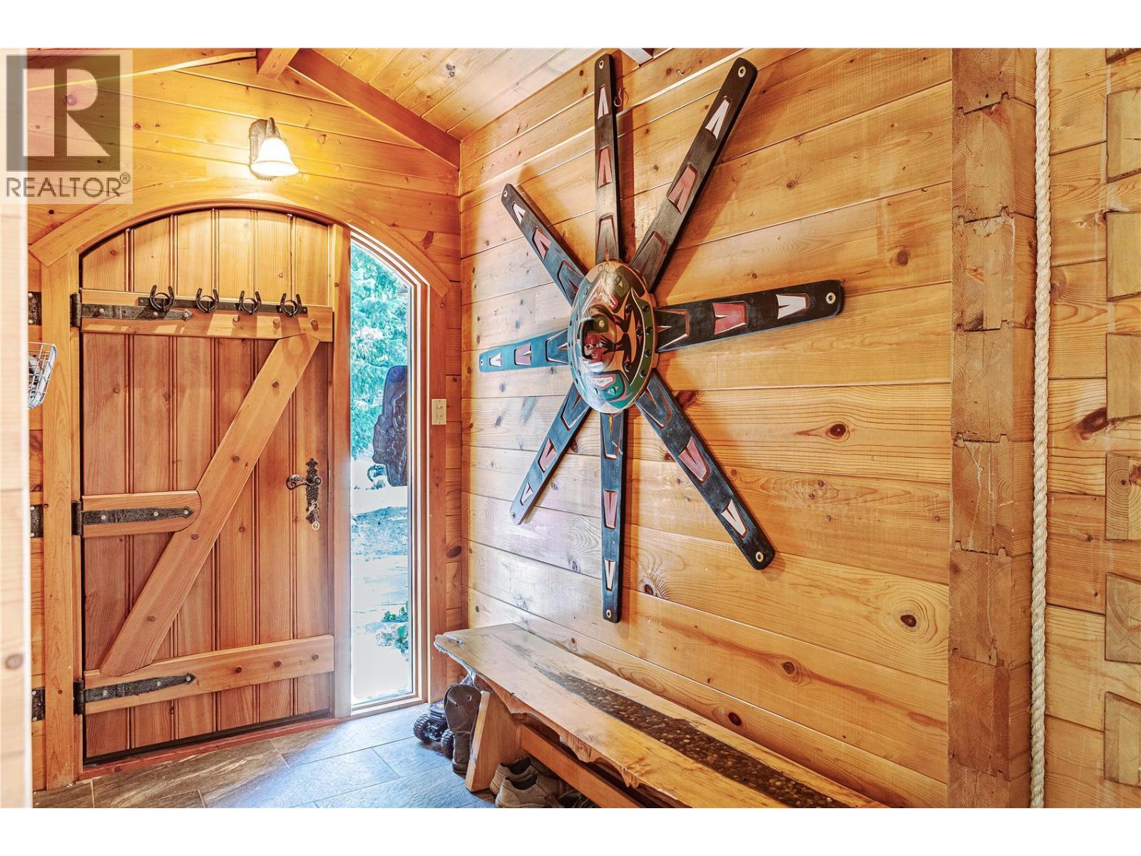 5572 Oyama Lake Road, Oyama, British Columbia  V4V 2C9 - Photo 11 - 10395169
