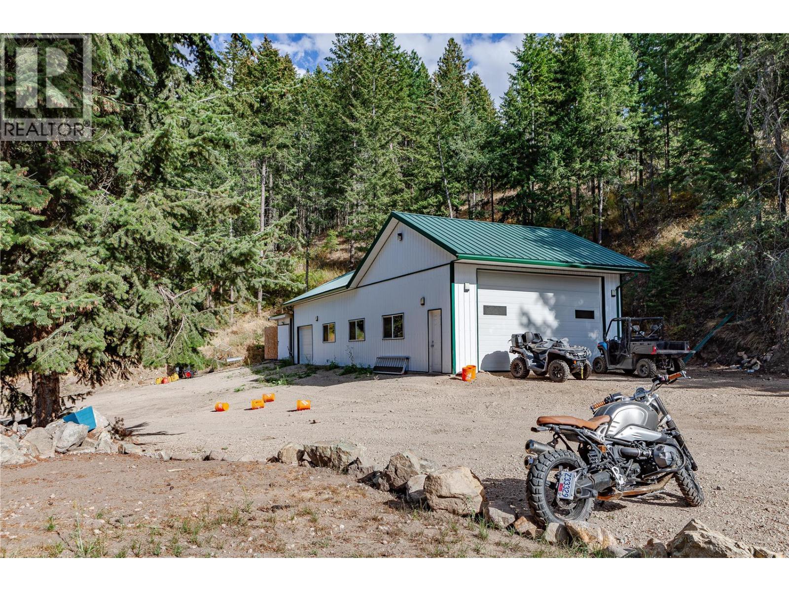 5572 Oyama Lake Road, Oyama, British Columbia  V4V 2C9 - Photo 4 - 10395169