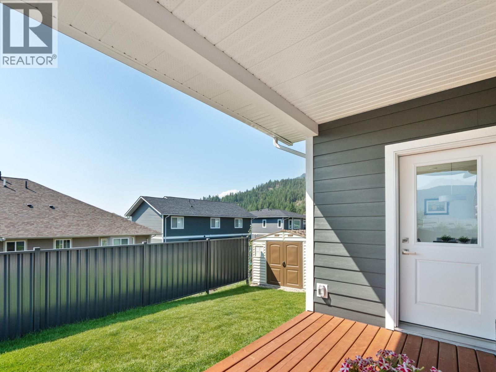1512 Aspen Lane, Castlegar, British Columbia  V1N 4X8 - Photo 55 - 10395055