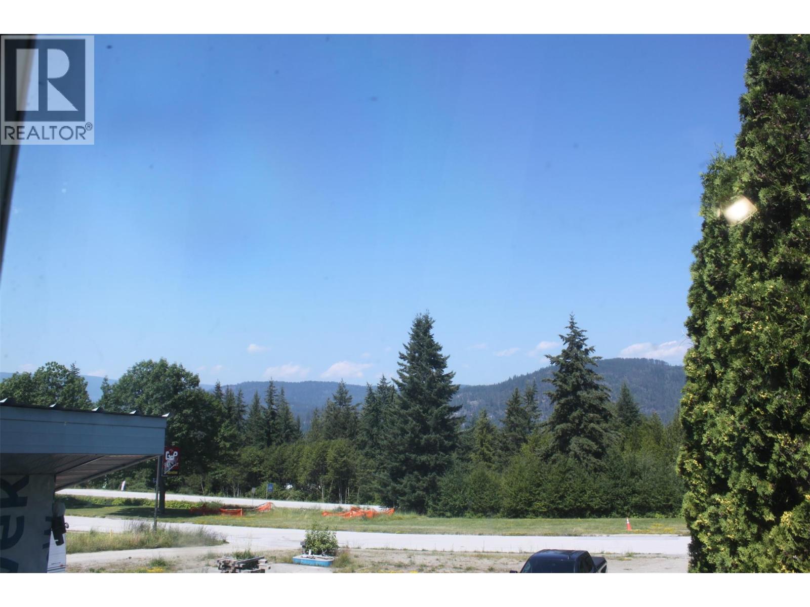 129 Oak Street, Fauquier, British Columbia  V0G 1K0 - Photo 2 - 10395022