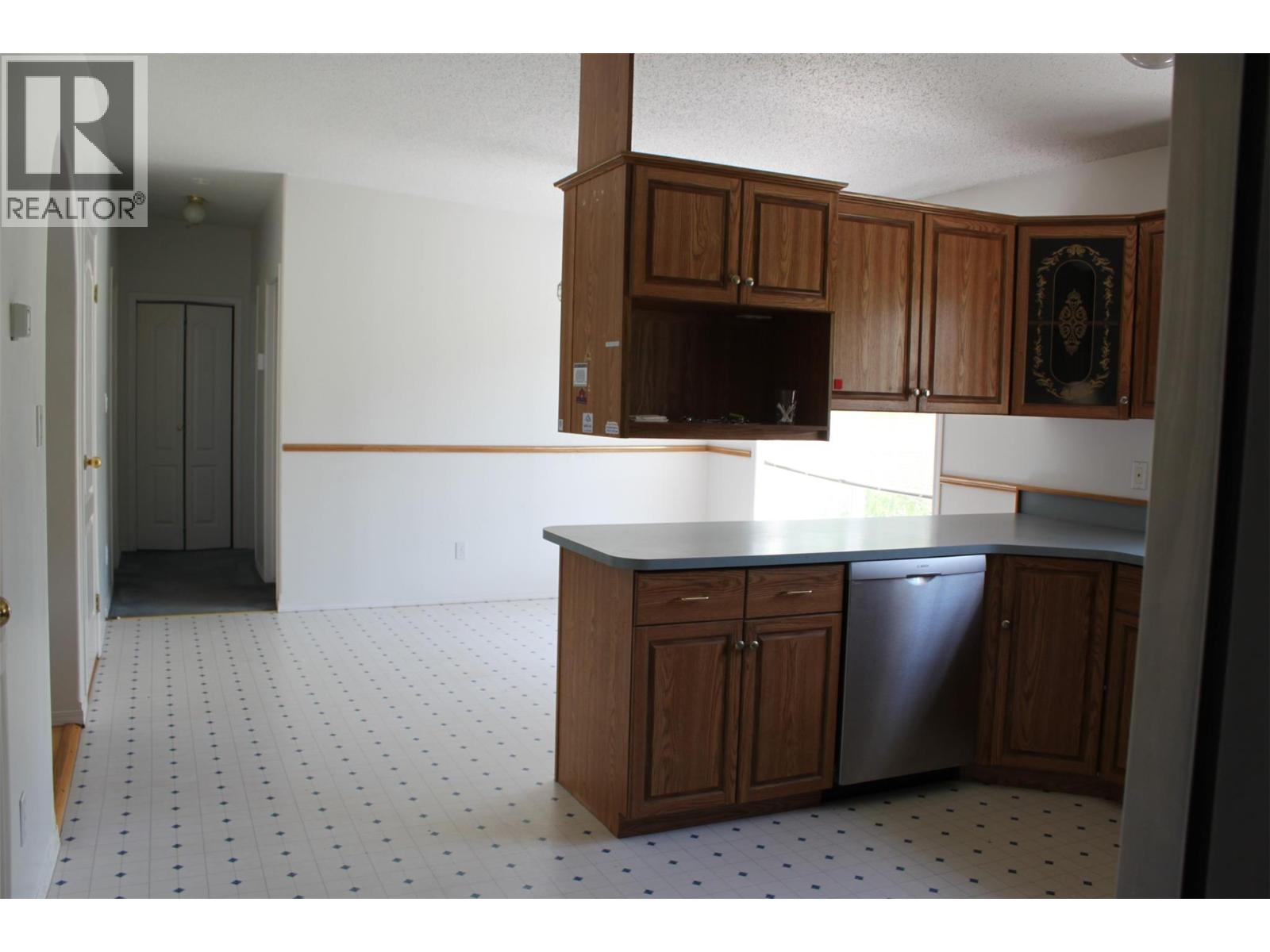 129 Oak Street, Fauquier, British Columbia  V0G 1K0 - Photo 8 - 10395022
