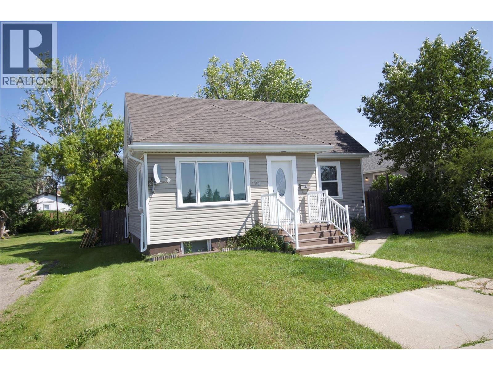 904 107 Avenue, Dawson Creek, British Columbia  V1G 2R4 - Photo 1 - 10395274