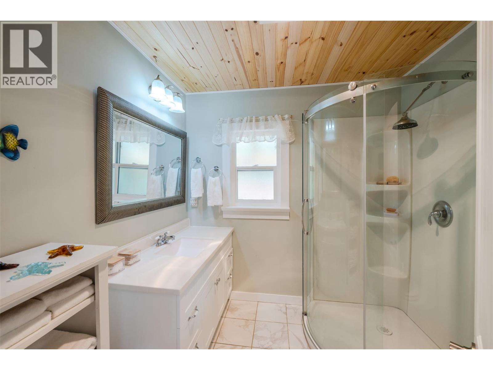 6430 Spartan Street, Oliver, British Columbia  V0H 1T0 - Photo 18 - 10394910