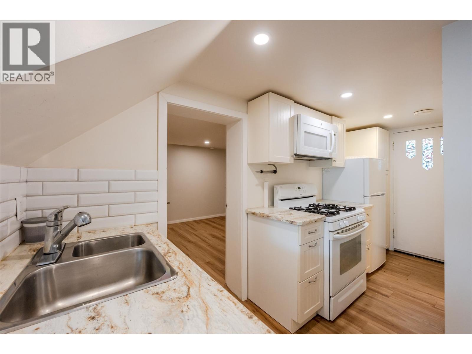 6430 Spartan Street, Oliver, British Columbia  V0H 1T0 - Photo 34 - 10394910