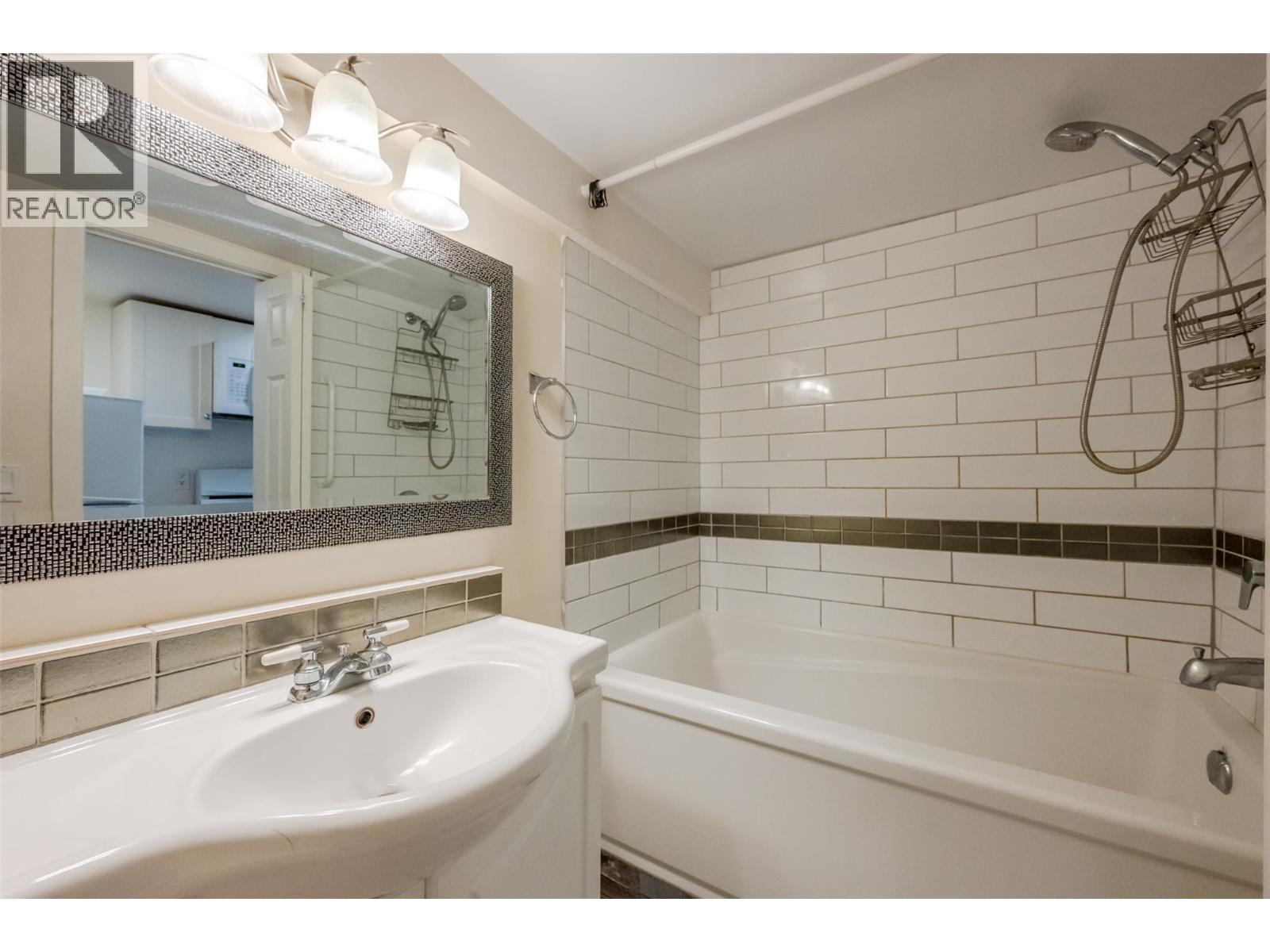 6430 Spartan Street, Oliver, British Columbia  V0H 1T0 - Photo 39 - 10394910