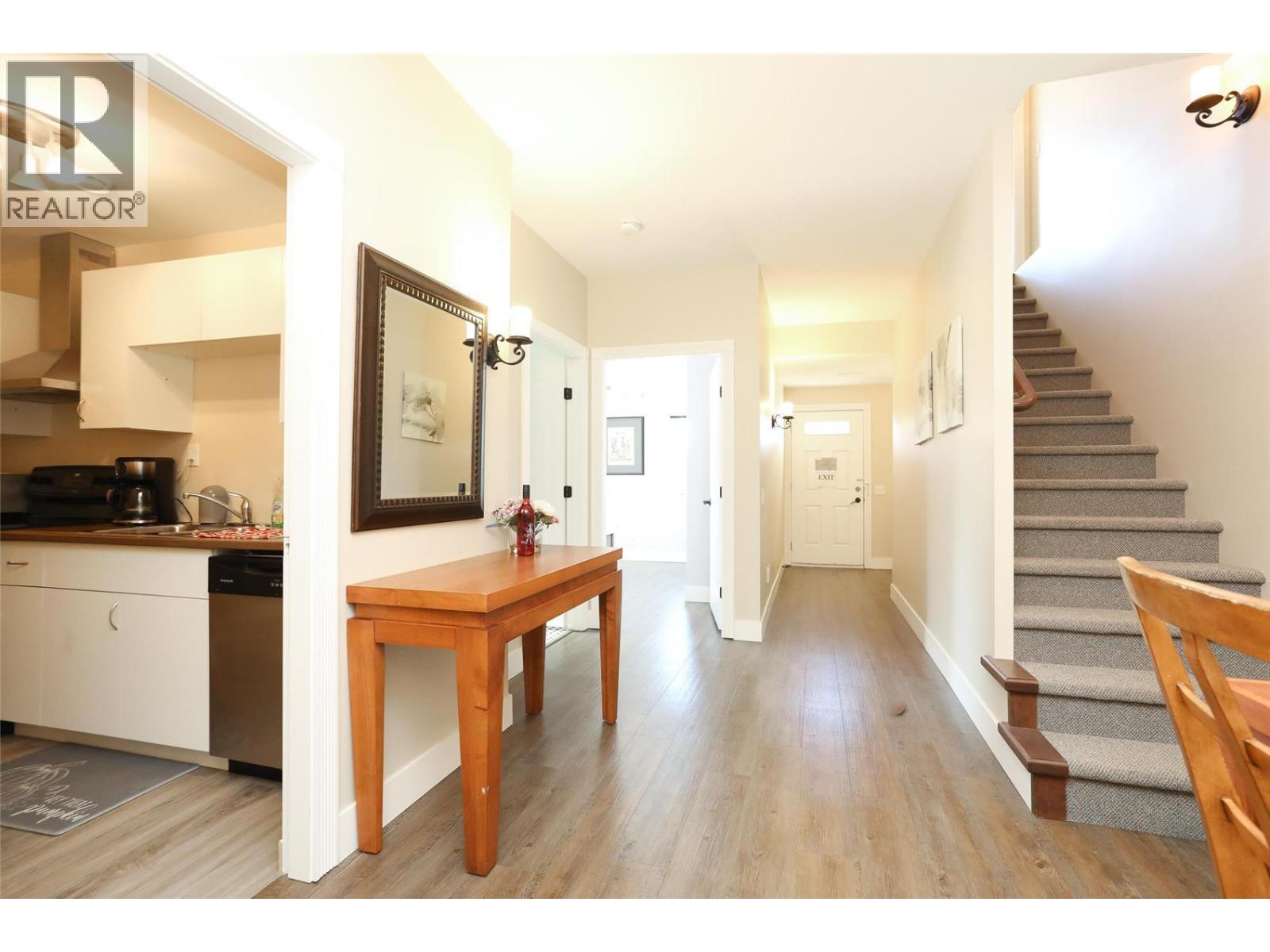 390 Quilchena Drive, Kelowna, British Columbia  V1W 4W4 - Photo 32 - 10395256