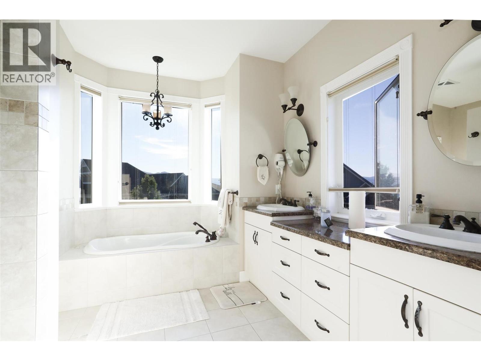 390 Quilchena Drive, Kelowna, British Columbia  V1W 4W4 - Photo 47 - 10395256