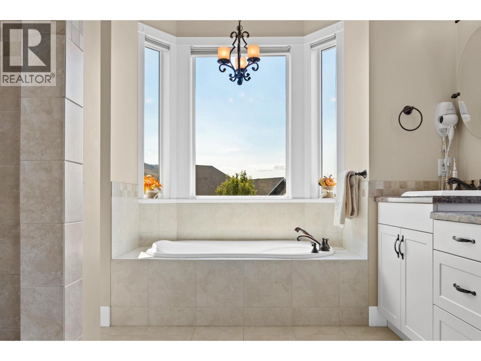 390 Quilchena Drive, Kelowna, British Columbia  V1W 4W4 - Photo 68 - 10395256