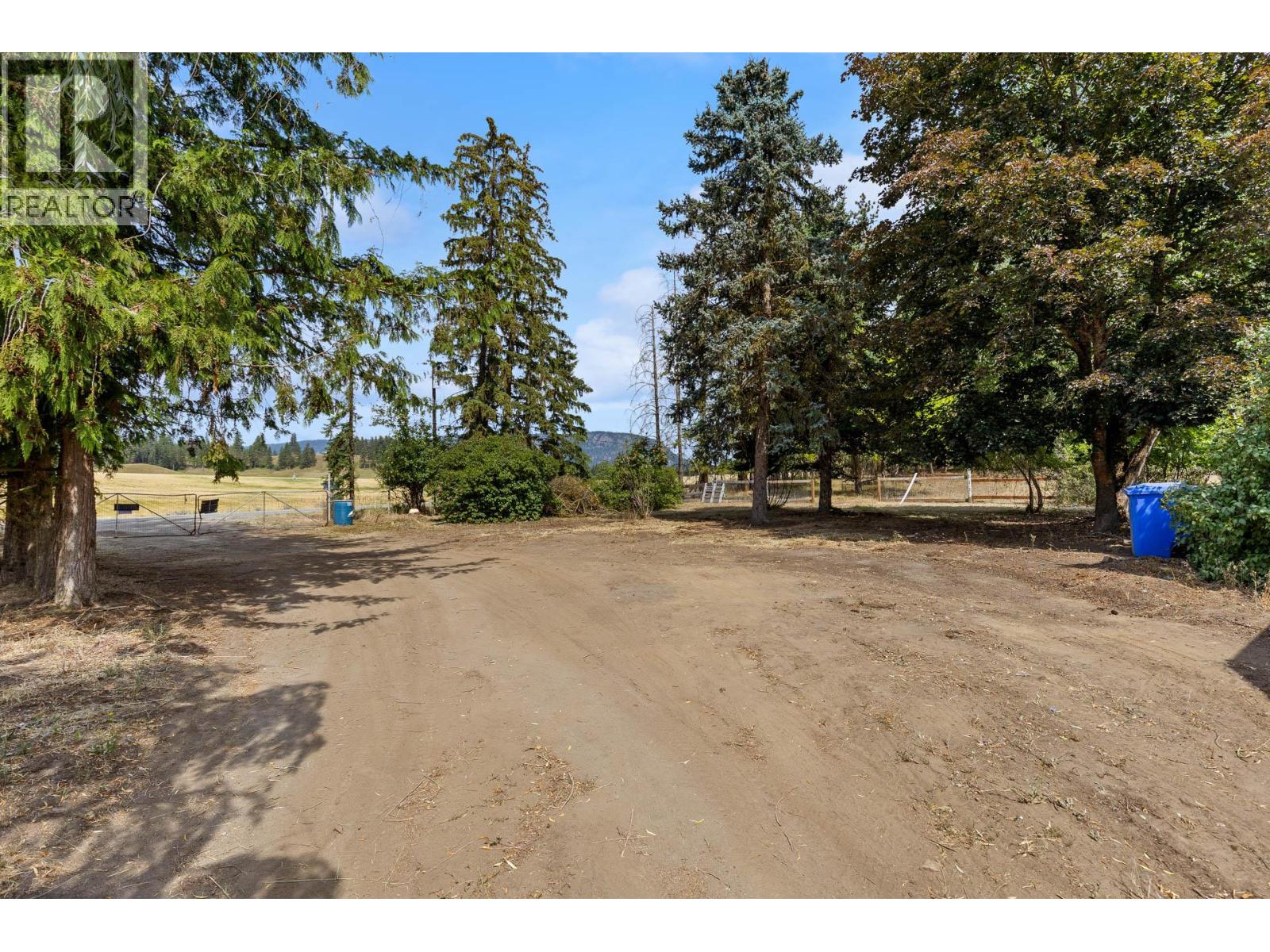 4768 Schubert Road, Spallumcheen, British Columbia  V4Y 1A2 - Photo 10 - 10395243