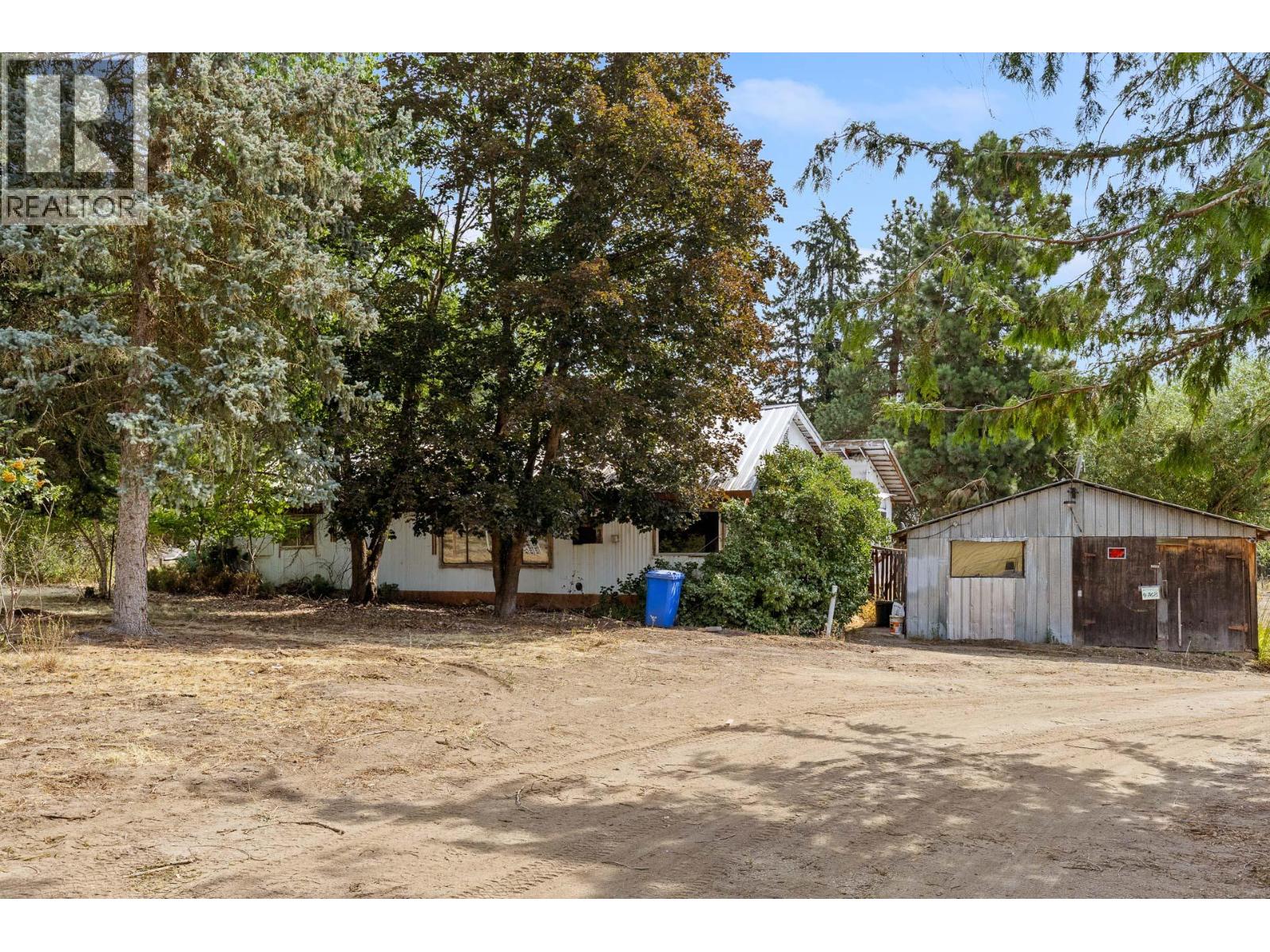 4768 Schubert Road, Spallumcheen, British Columbia  V4Y 1A2 - Photo 11 - 10395243