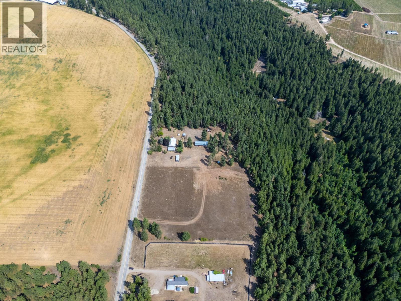 4768 Schubert Road, Spallumcheen, British Columbia  V4Y 1A2 - Photo 2 - 10395243