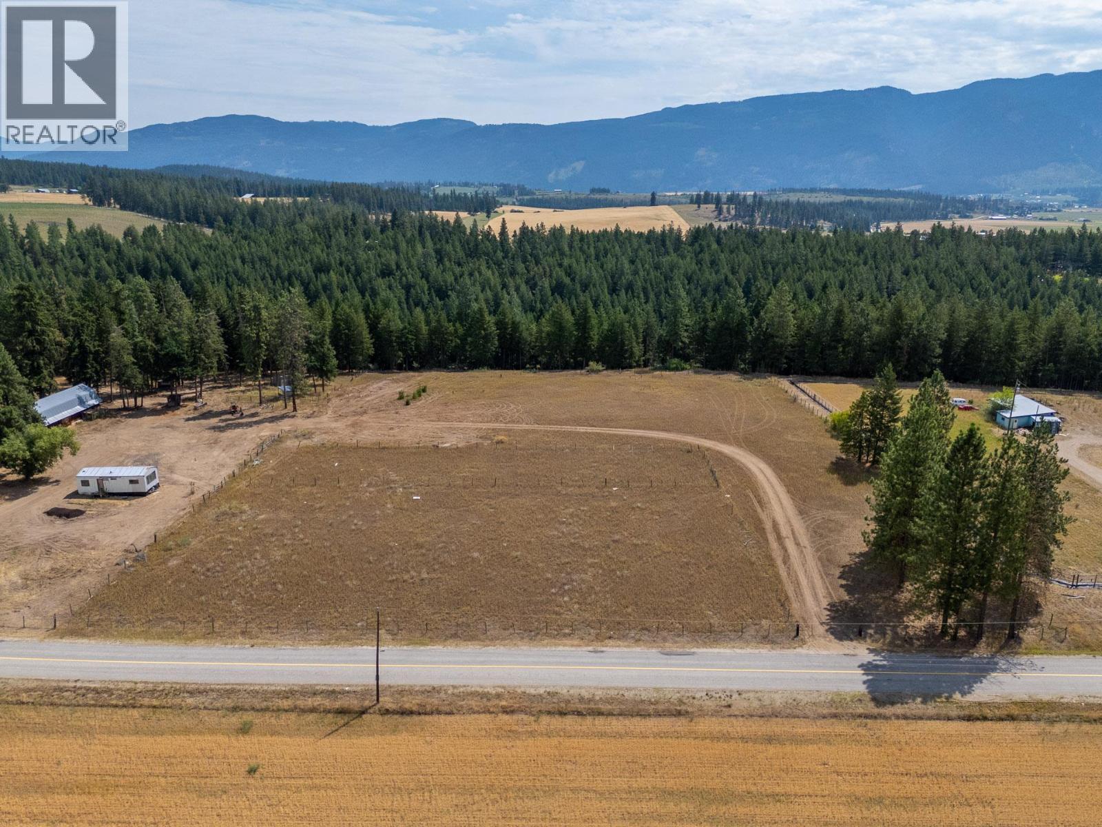 4768 Schubert Road, Spallumcheen, British Columbia  V4Y 1A2 - Photo 32 - 10395243