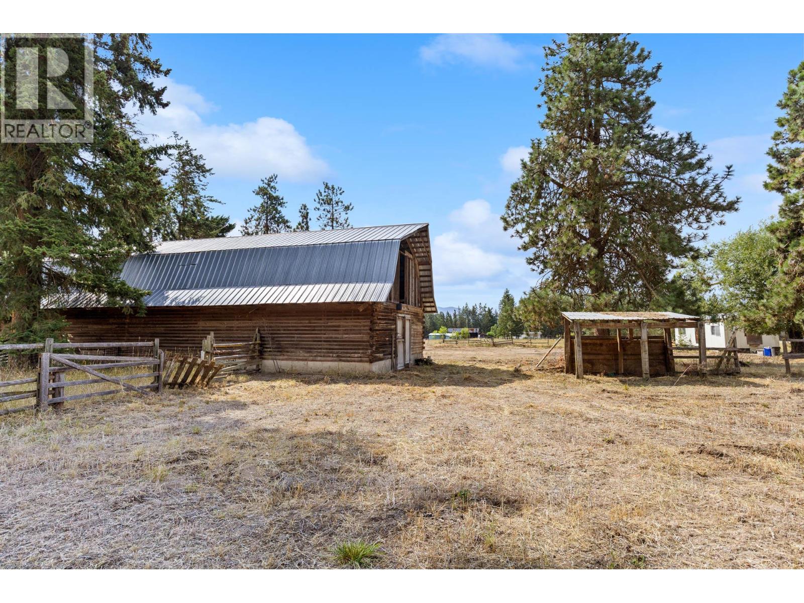 4768 Schubert Road, Spallumcheen, British Columbia  V4Y 1A2 - Photo 4 - 10395243