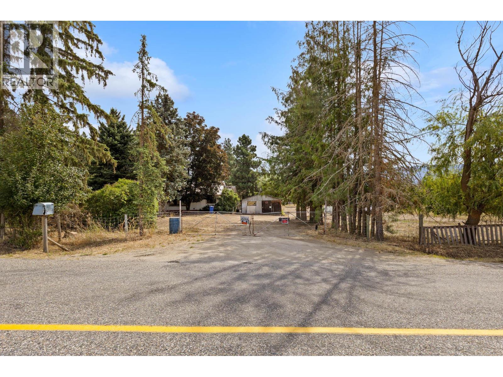 4768 Schubert Road, Spallumcheen, British Columbia  V4Y 1A2 - Photo 9 - 10395243