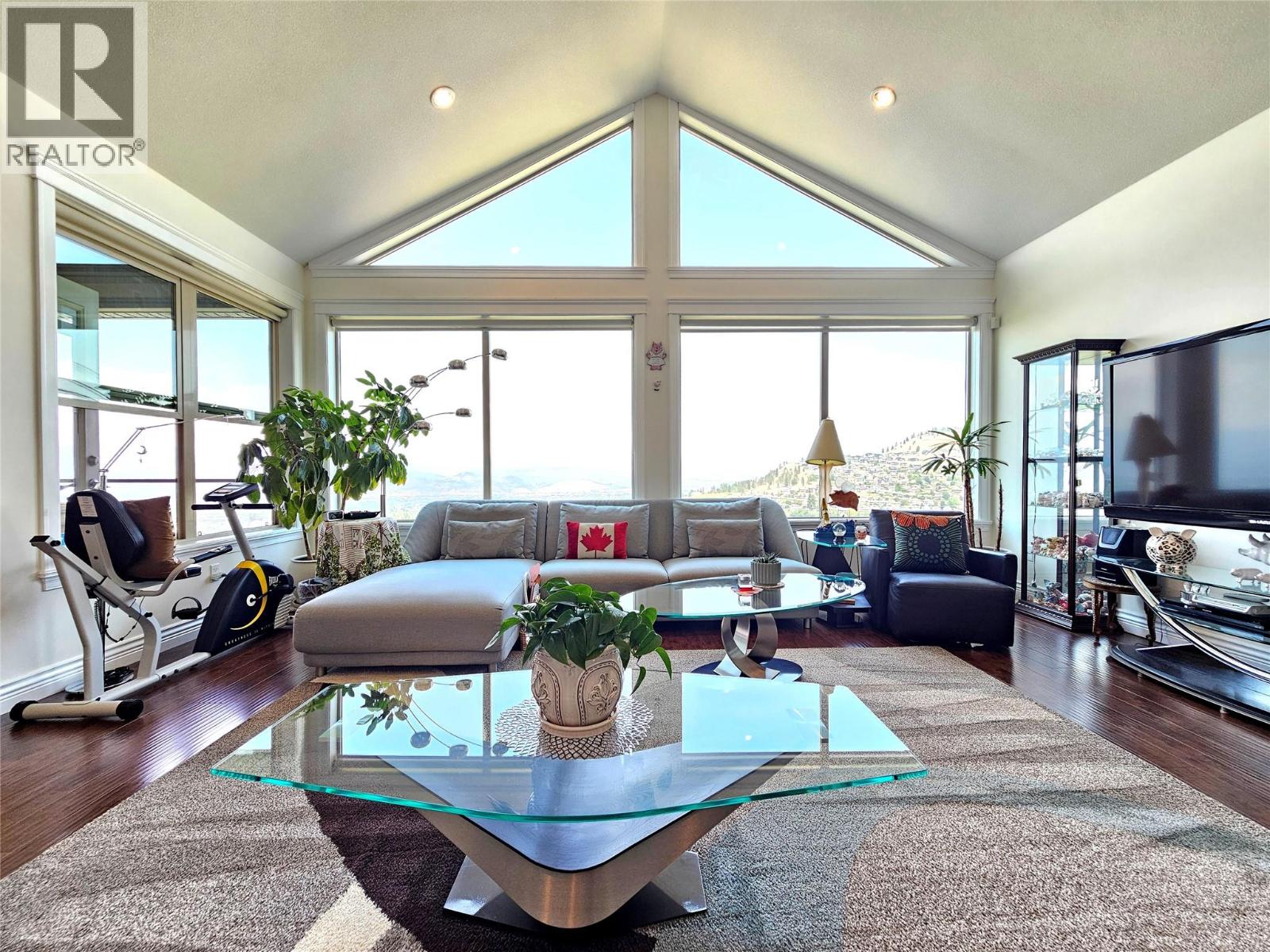 1494 Montenegro Drive, Kelowna, British Columbia  V1P 1R3 - Photo 6 - 10395227