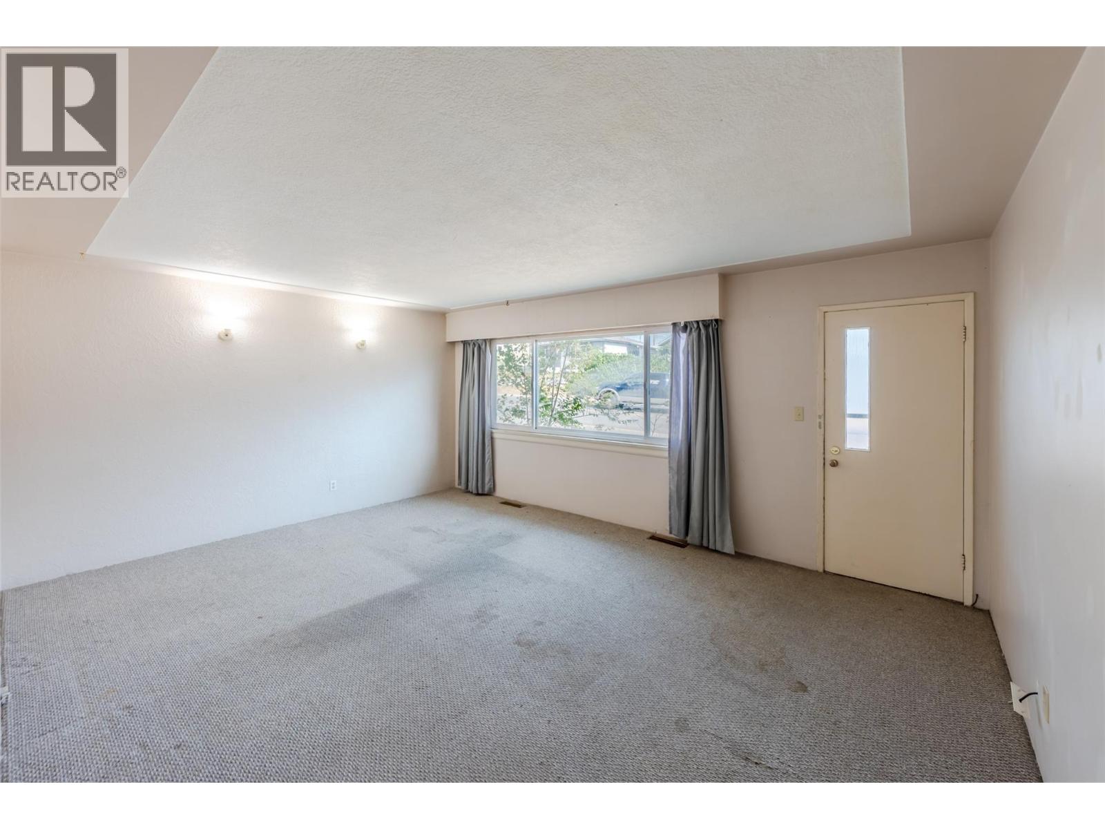 8903 74th Avenue, Osoyoos, British Columbia  V0H 1V0 - Photo 10 - 10395025
