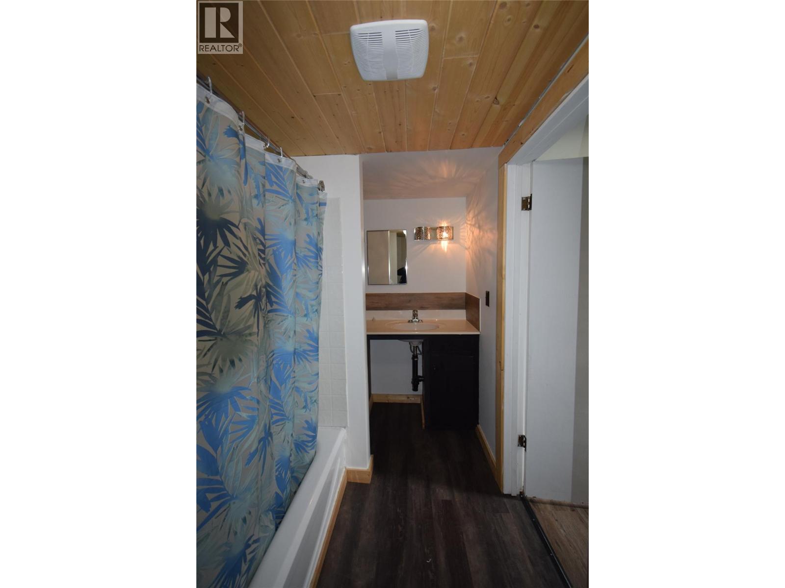 112 Fourth Street, Salmo, British Columbia  V0G 1Z0 - Photo 17 - 10390098