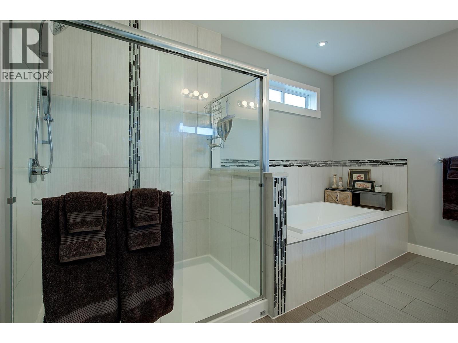 361 Chardonnay Avenue, Oliver, British Columbia  V0H 1T4 - Photo 29 - 10395238