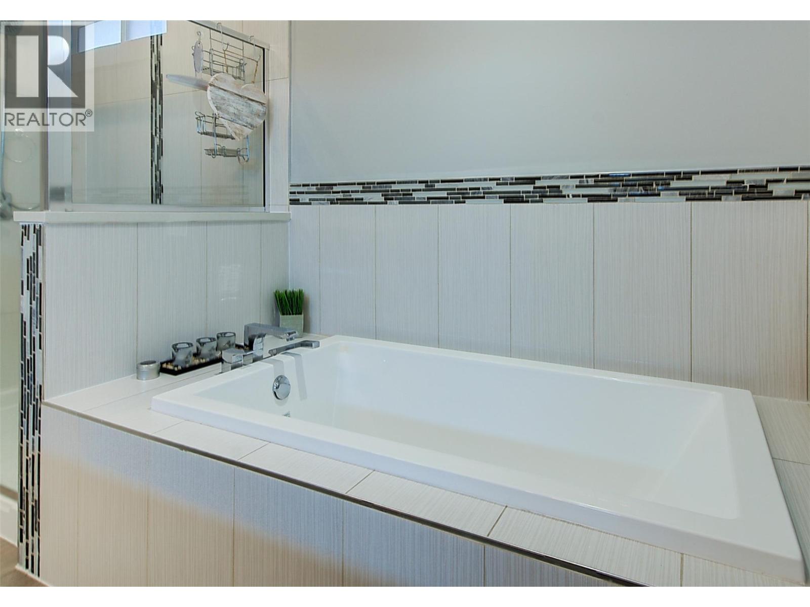 361 Chardonnay Avenue, Oliver, British Columbia  V0H 1T4 - Photo 31 - 10395238