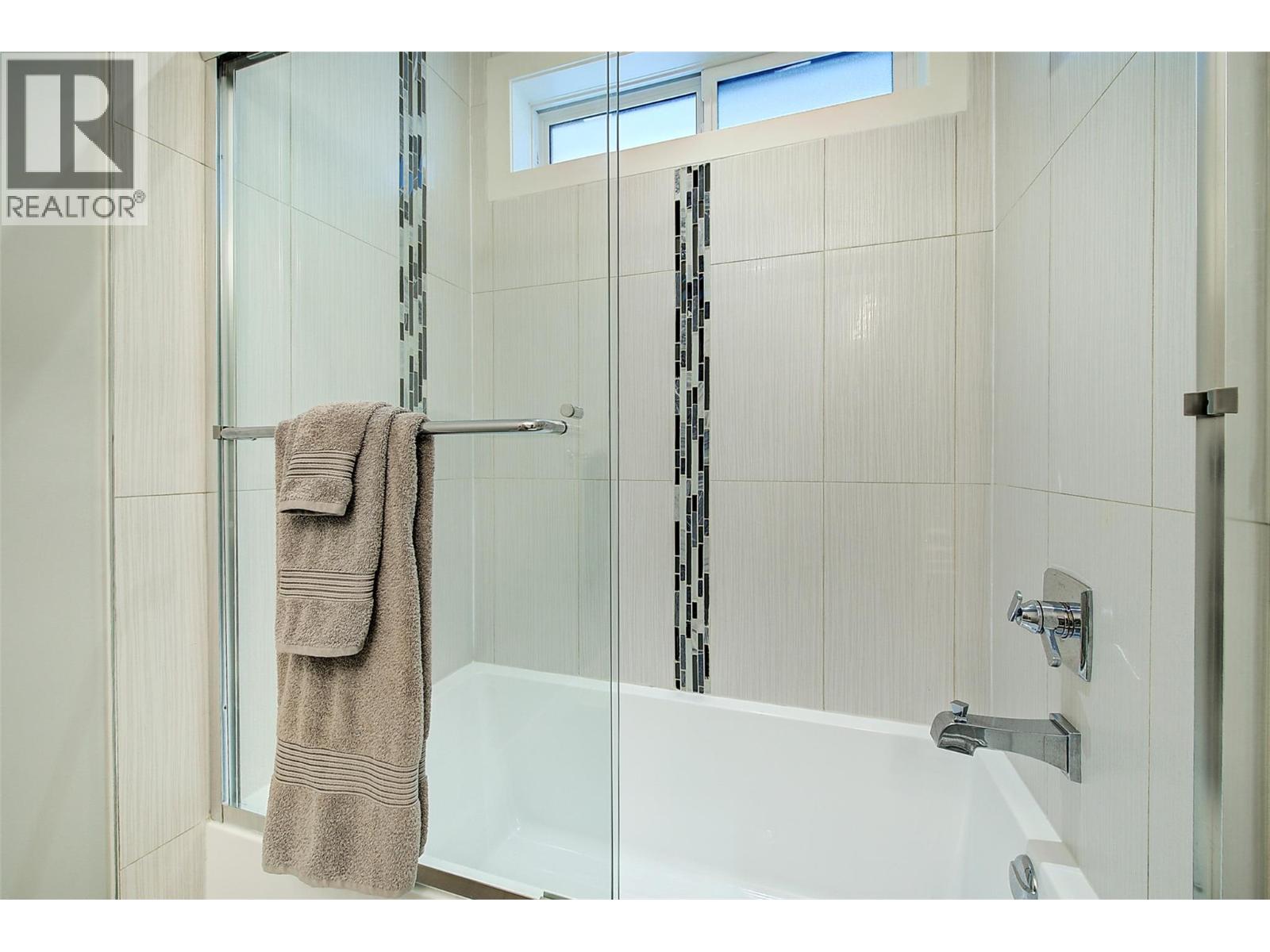361 Chardonnay Avenue, Oliver, British Columbia  V0H 1T4 - Photo 40 - 10395238