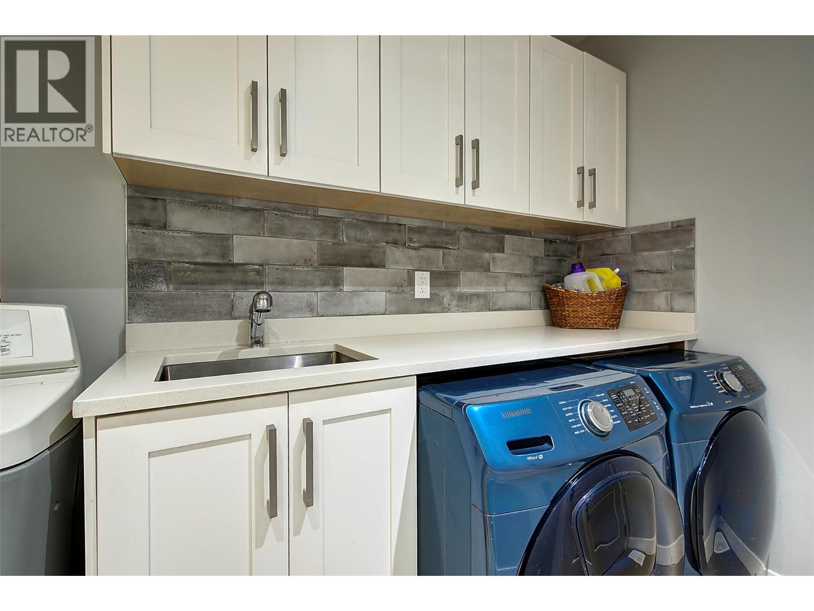 361 Chardonnay Avenue, Oliver, British Columbia  V0H 1T4 - Photo 43 - 10395238