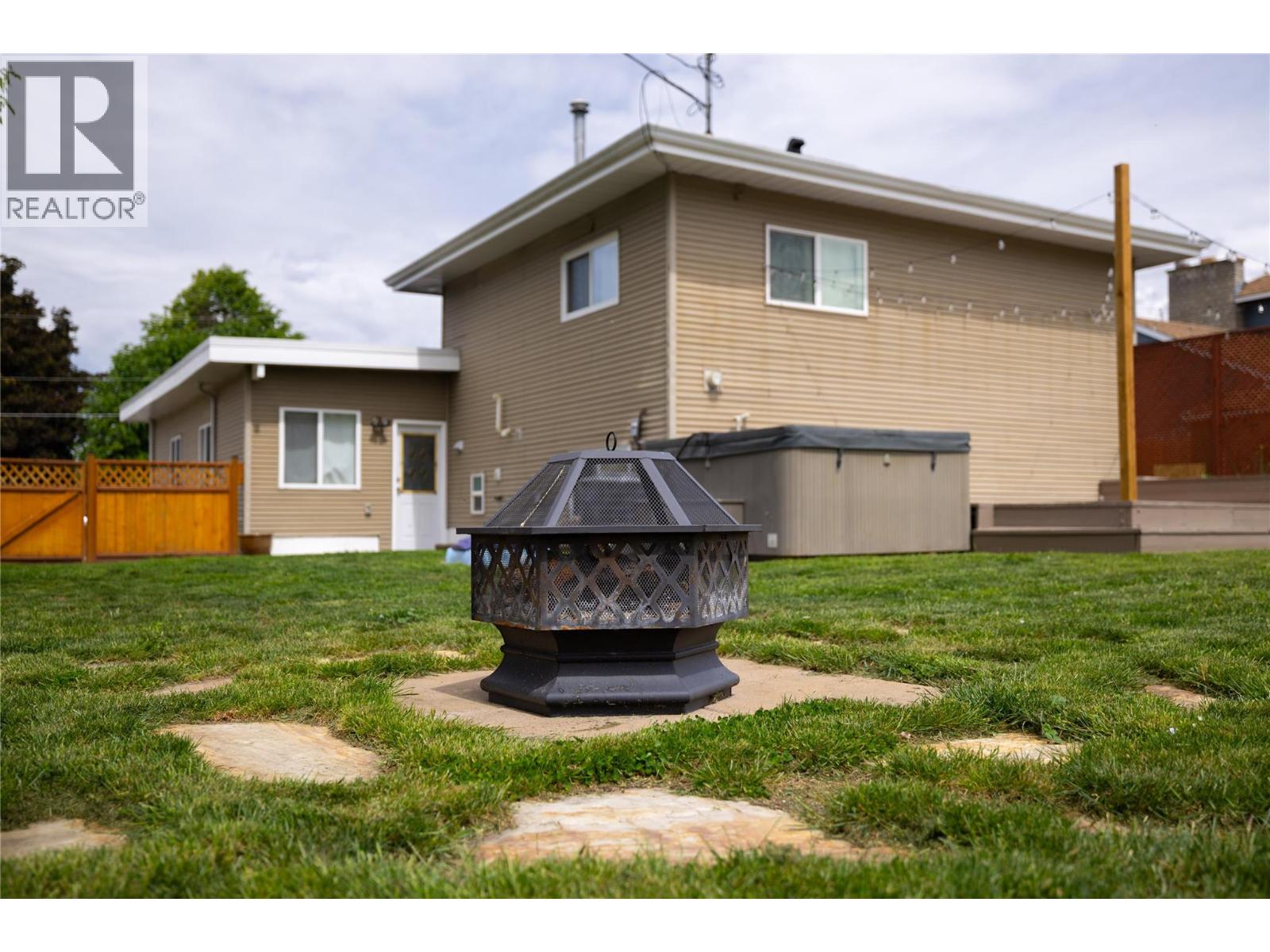 5301 Spalding Road, Vernon, British Columbia  V1B 3K5 - Photo 38 - 10394017