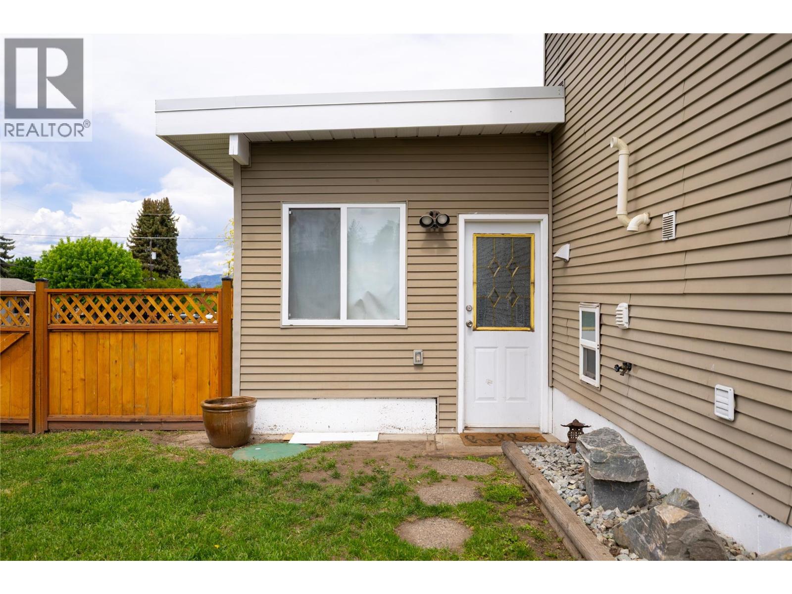 5301 Spalding Road, Vernon, British Columbia  V1B 3K5 - Photo 43 - 10394017