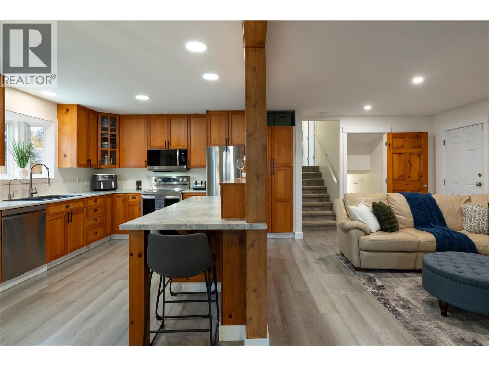 5301 Spalding Road, Vernon, British Columbia  V1B 3K5 - Photo 5 - 10394017