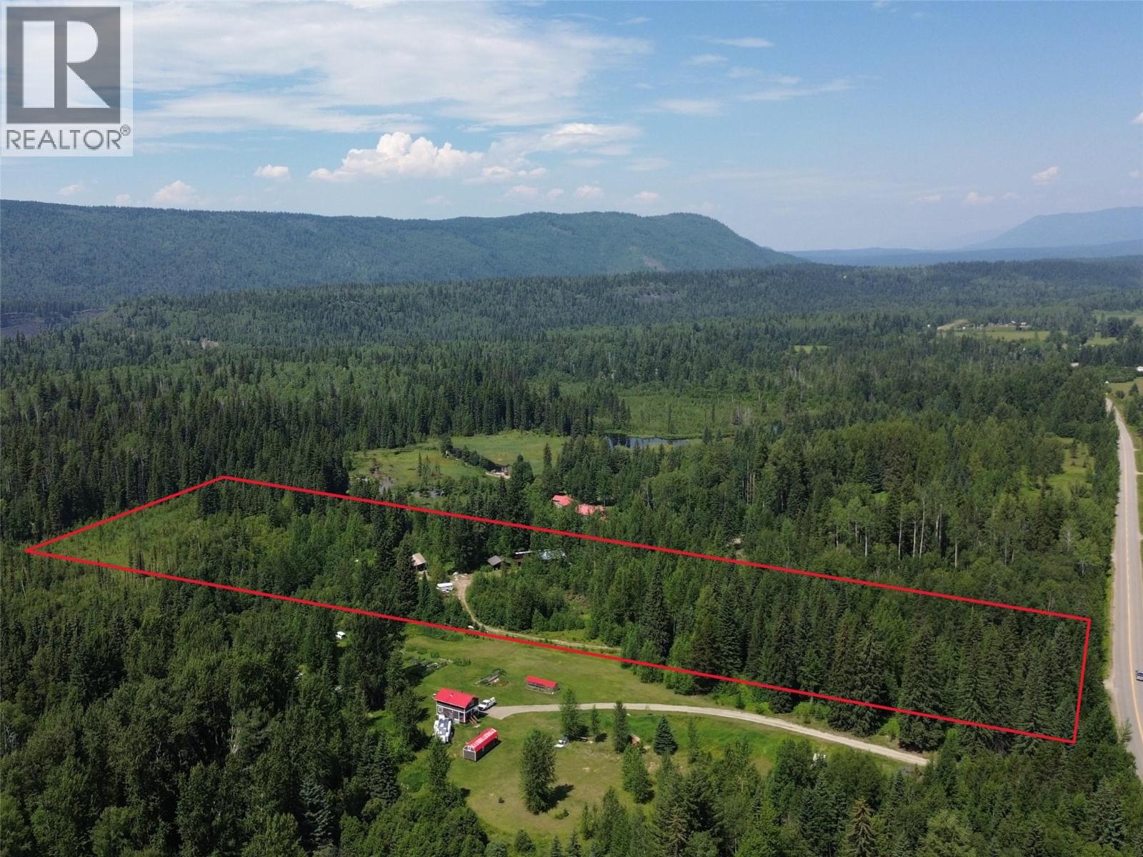 5353 Clearwater Valley Road, Clearwater, British Columbia  V0E 1N1 - Photo 1 - 10395231