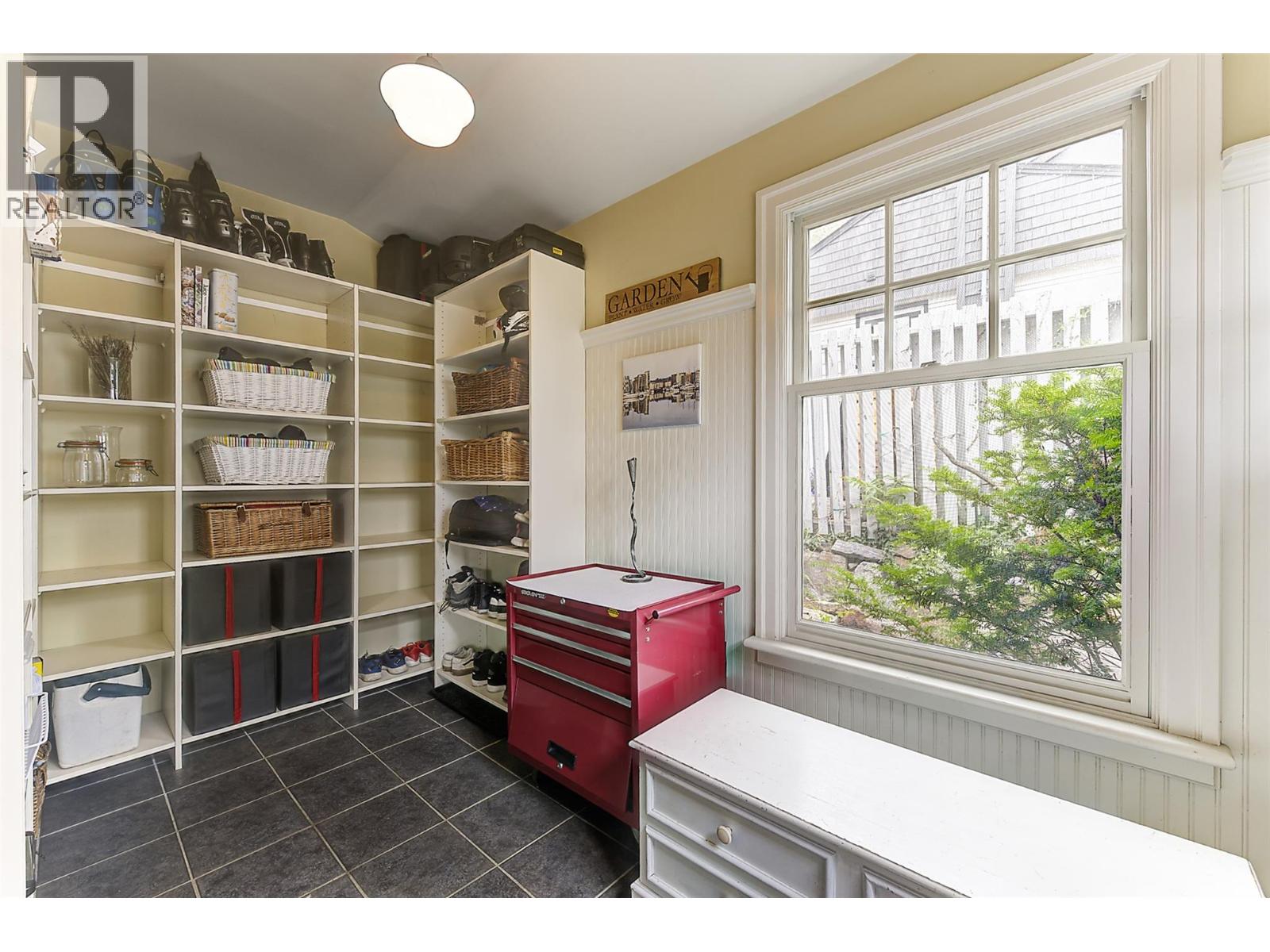 1537 Lakeview Street, Kelowna, British Columbia  V1Y 6N1 - Photo 29 - 10394899