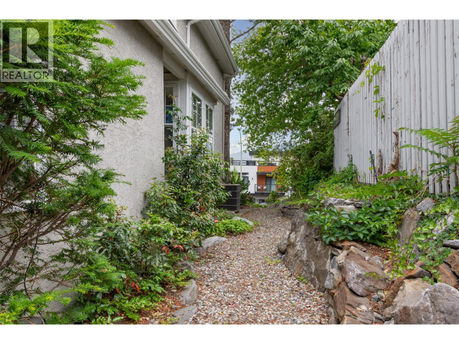 1537 Lakeview Street, Kelowna, British Columbia  V1Y 6N1 - Photo 53 - 10394899