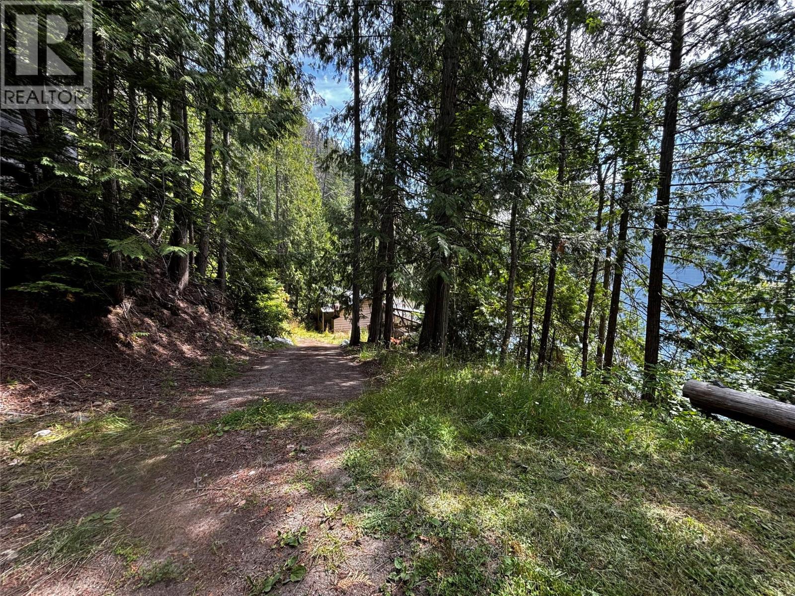 26 Simard Road, Mabel Lake, British Columbia  V0E 1V5 - Photo 13 - 10395129
