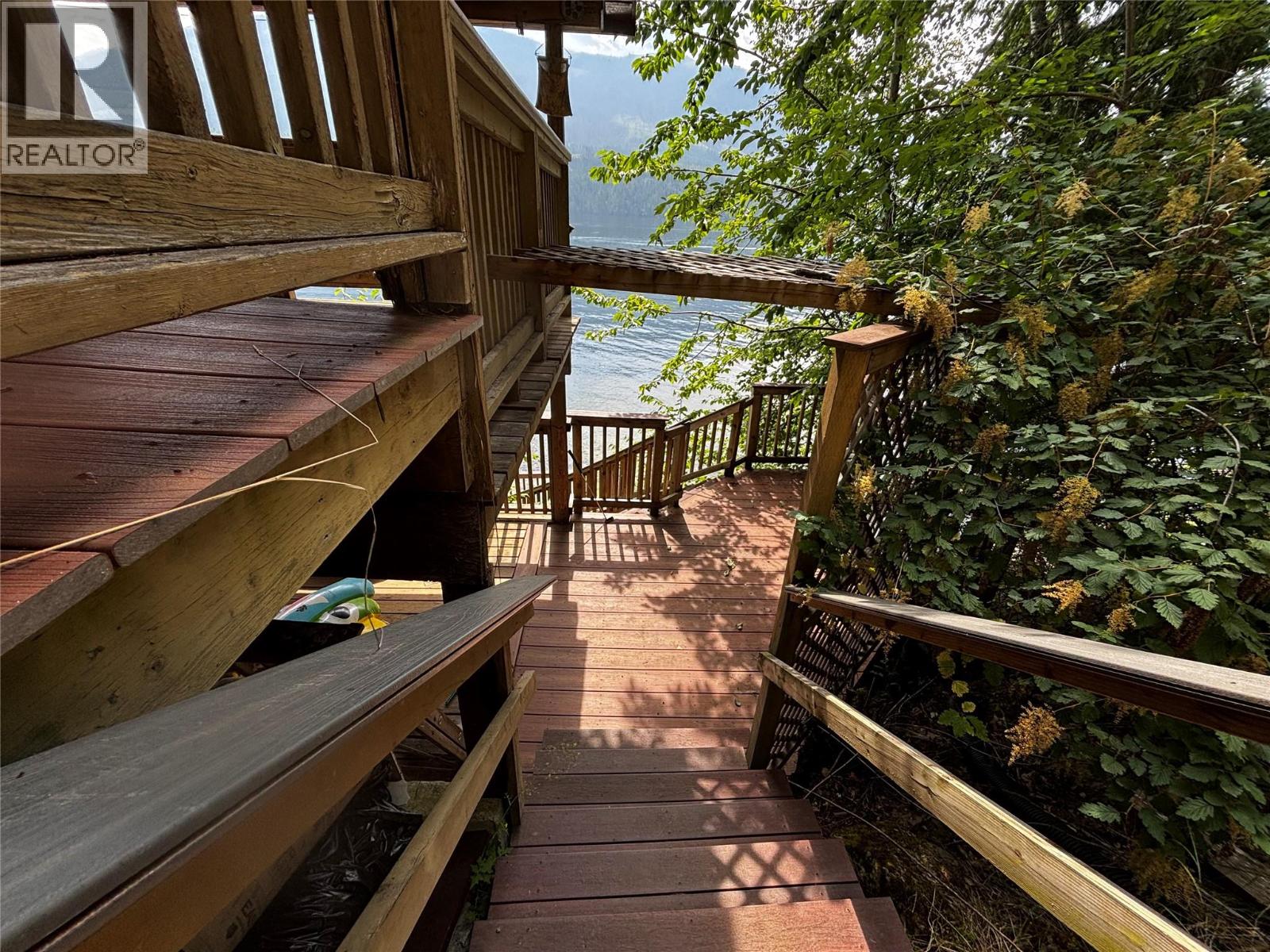 26 Simard Road, Mabel Lake, British Columbia  V0E 1V5 - Photo 14 - 10395129